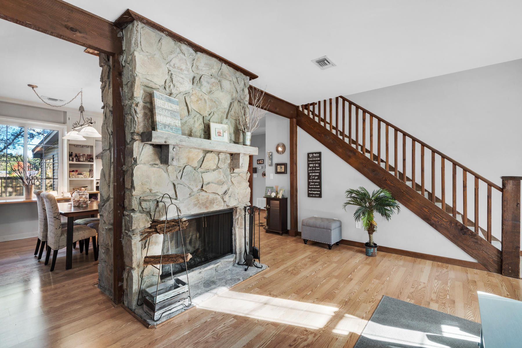 WHISPER BAY - Residential