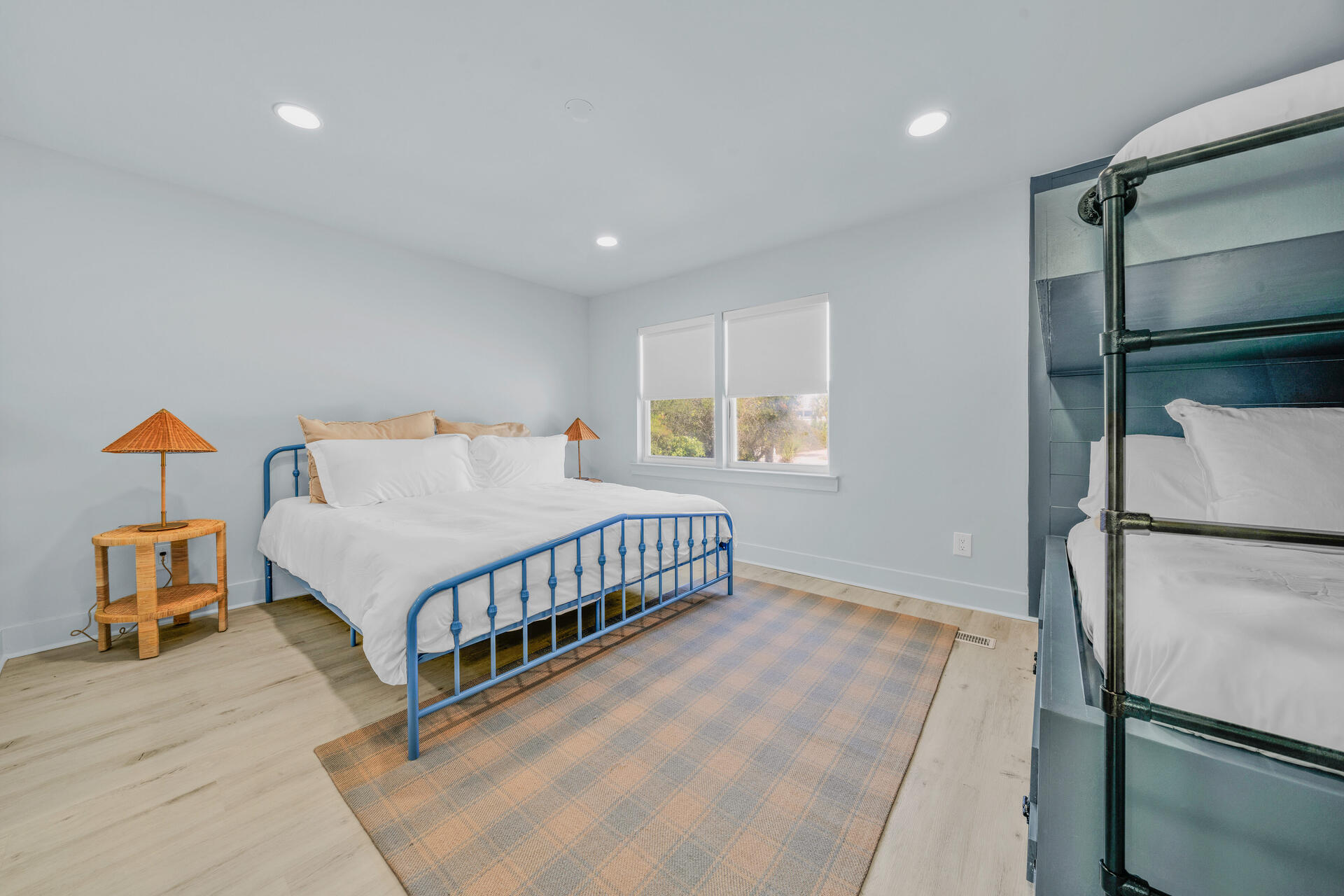 Dolphin Watch - Residential