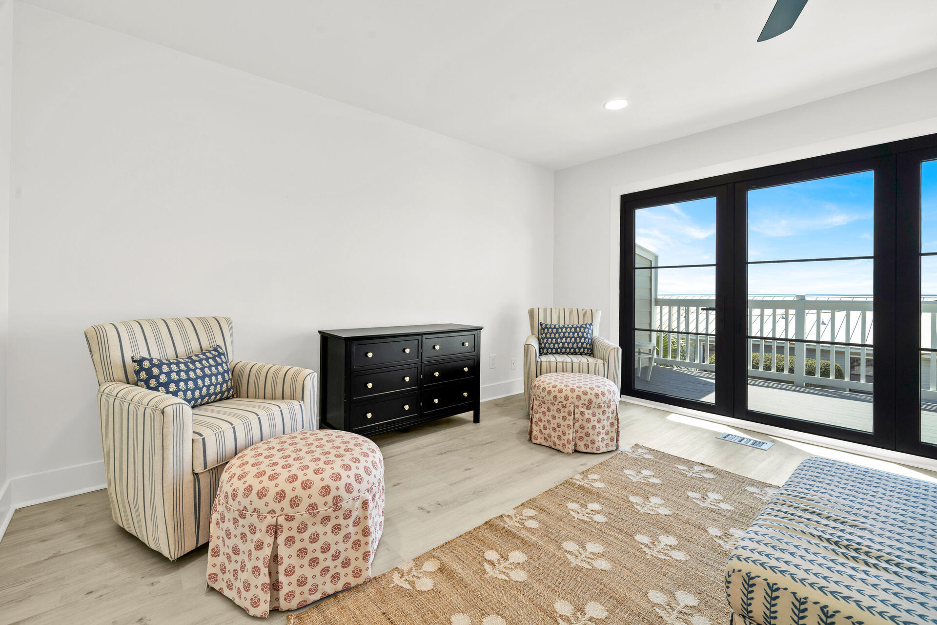 Dolphin Watch - Residential