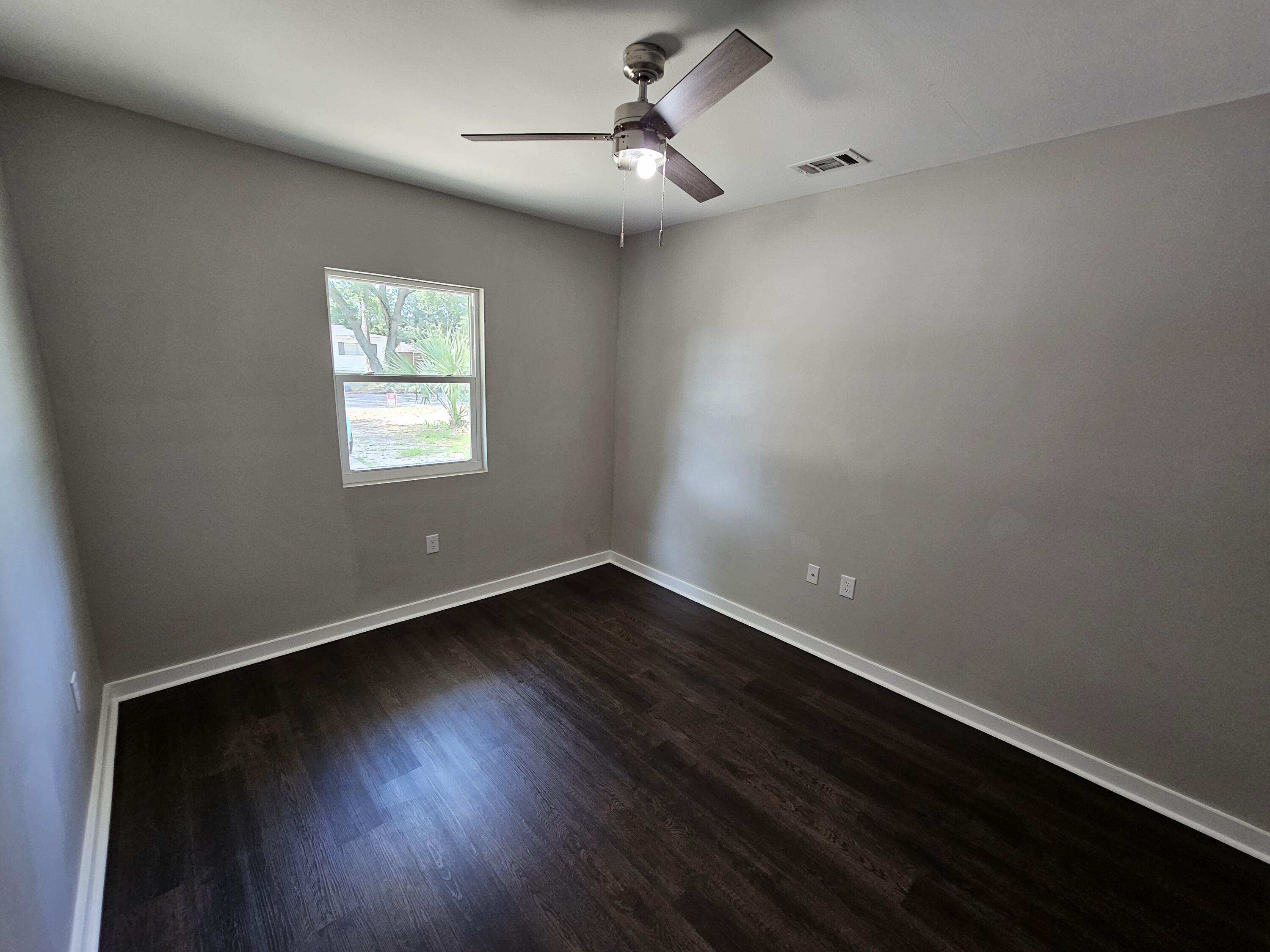 GARNIERS BEACH 6TH - Residential Lease