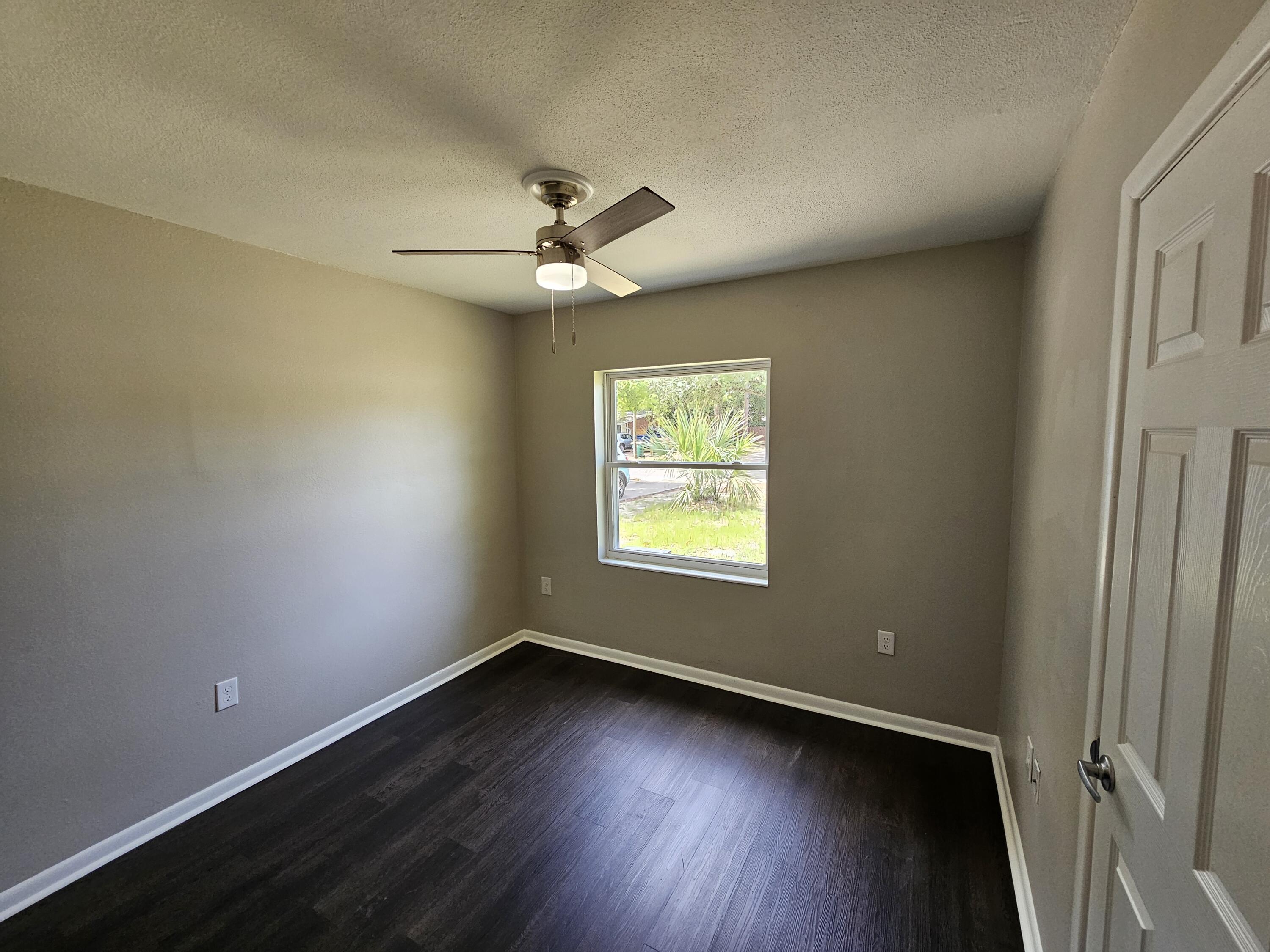 GARNIERS BEACH 6TH - Residential Lease