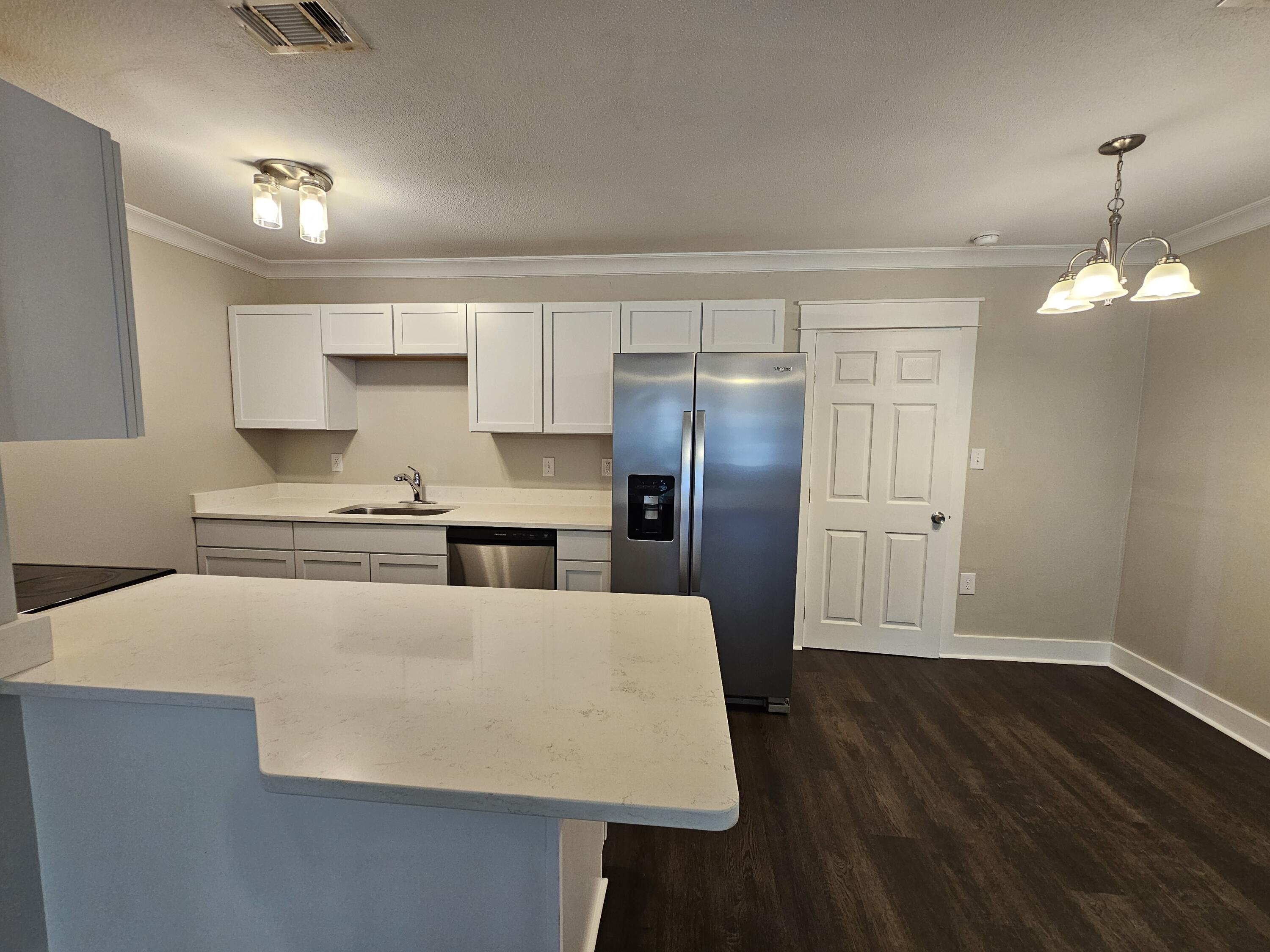 GARNIERS BEACH 6TH - Residential Lease