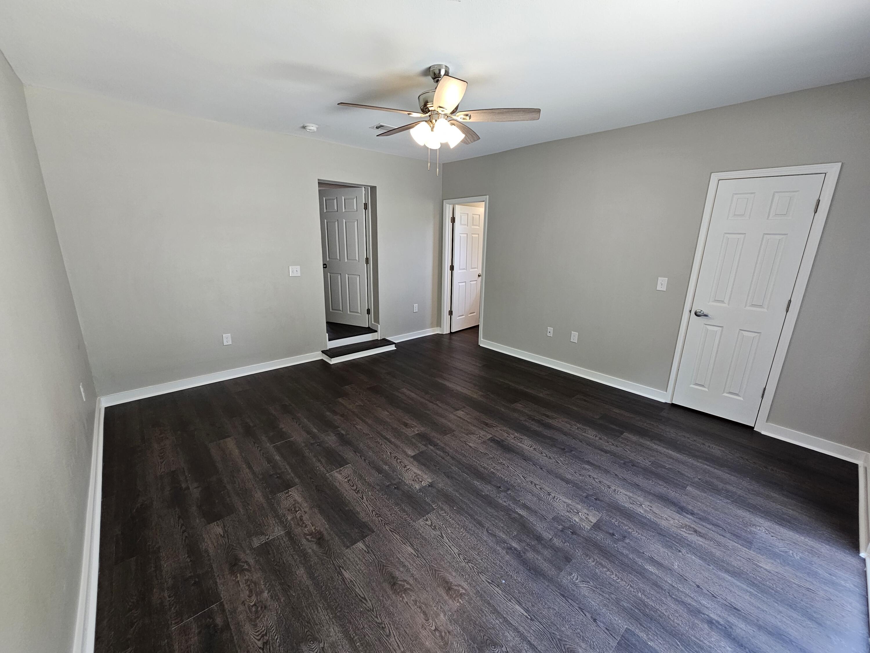 GARNIERS BEACH 6TH - Residential Lease