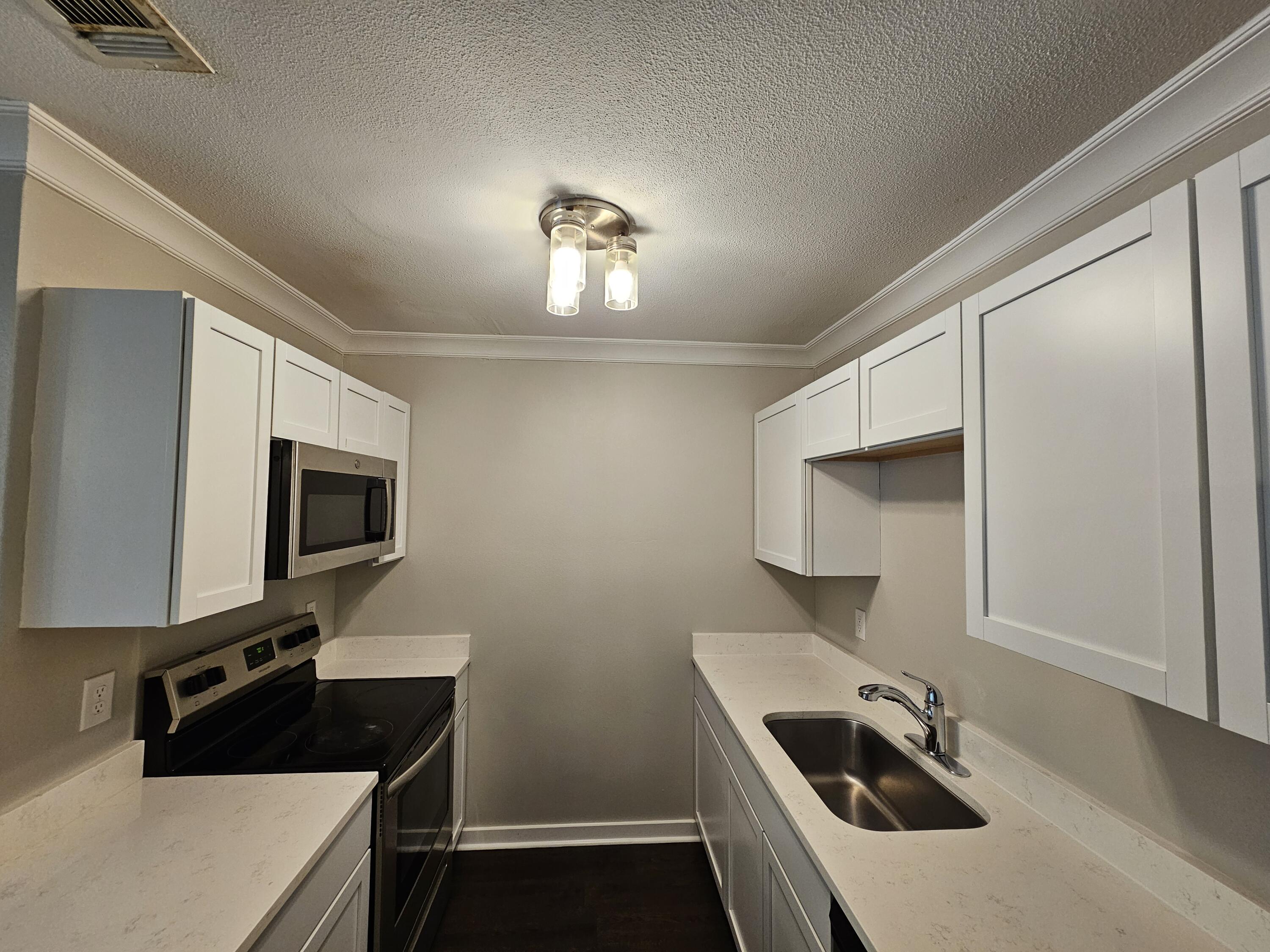 GARNIERS BEACH 6TH - Residential Lease