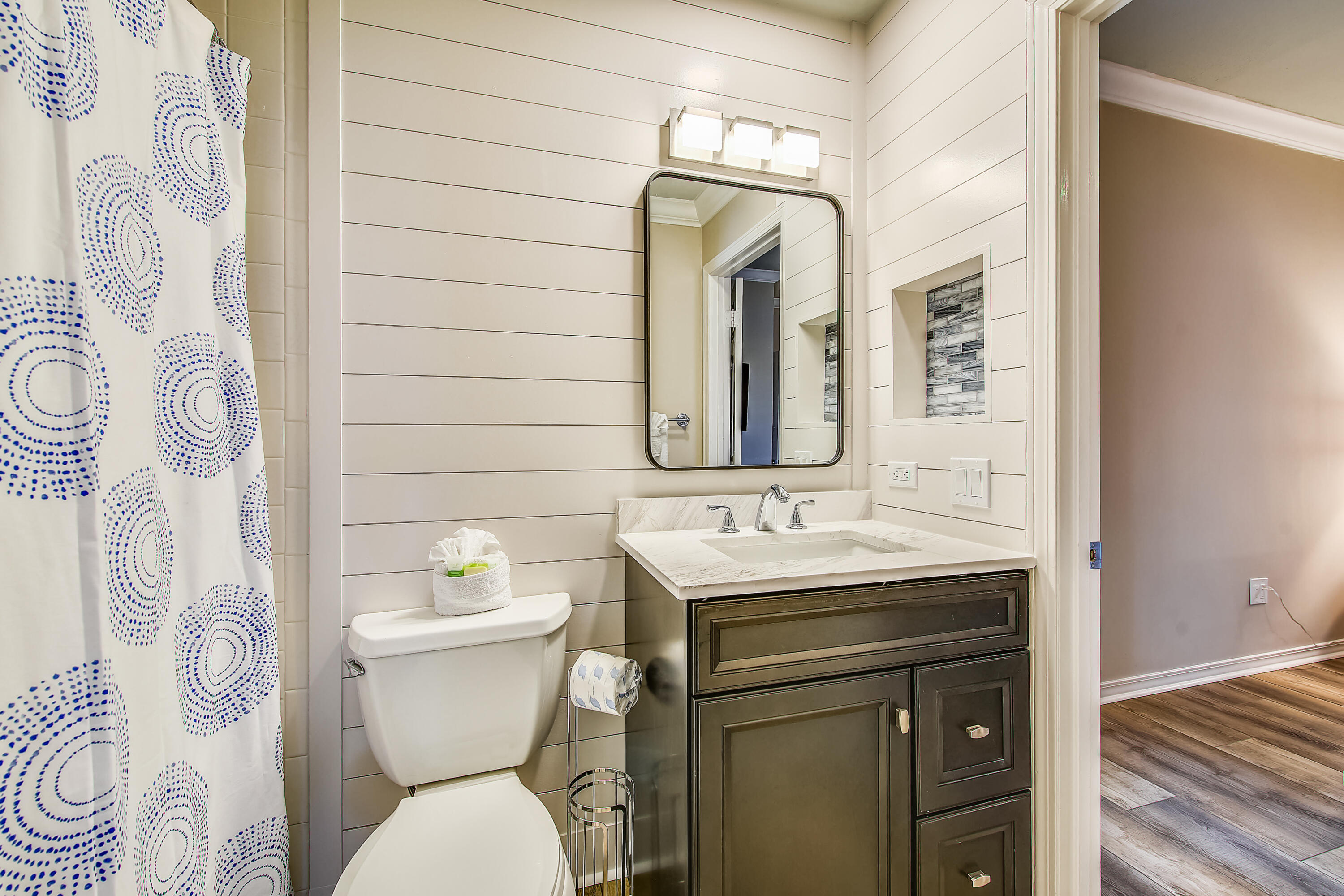 DESTIN TOWERS CONDO - Residential