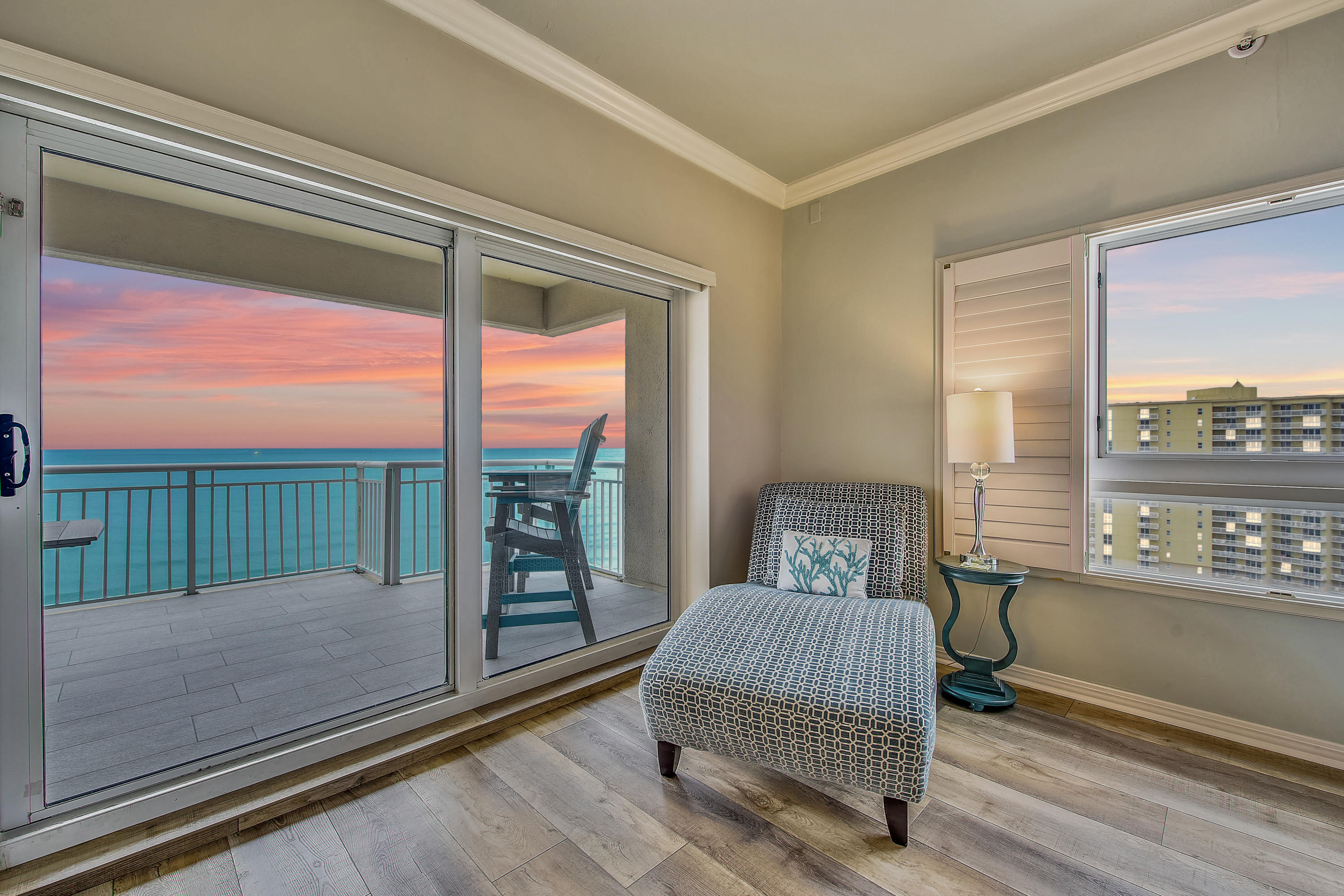 DESTIN TOWERS CONDO - Residential