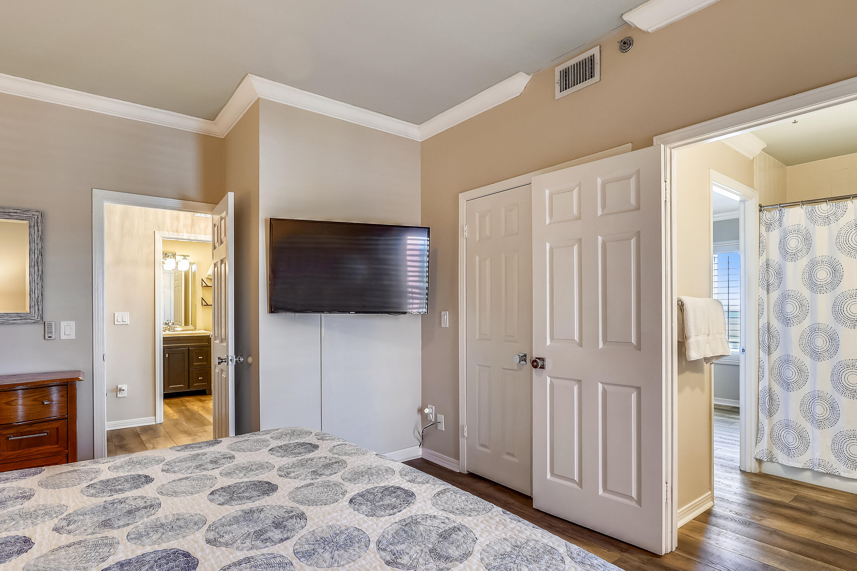 DESTIN TOWERS CONDO - Residential