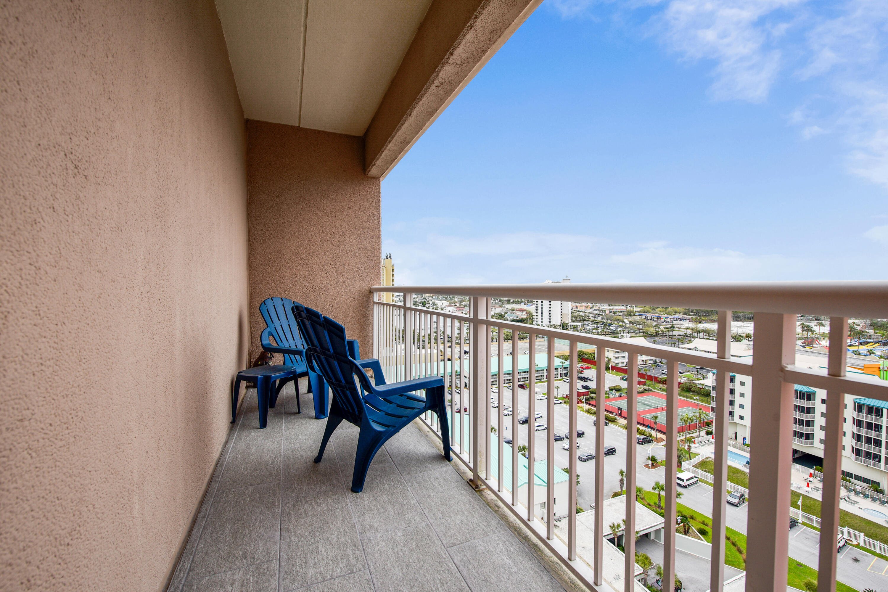 DESTIN TOWERS CONDO - Residential