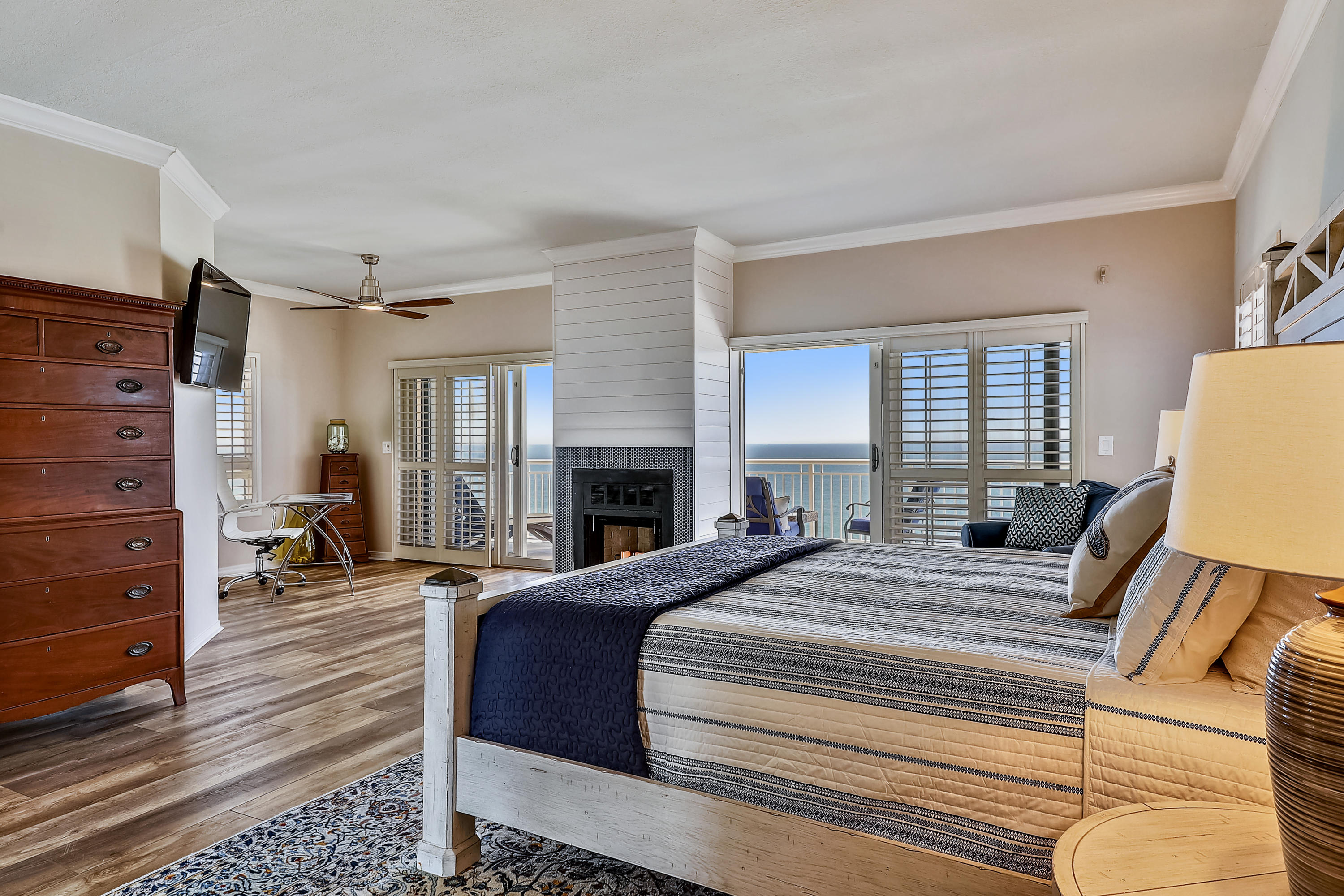 DESTIN TOWERS CONDO - Residential