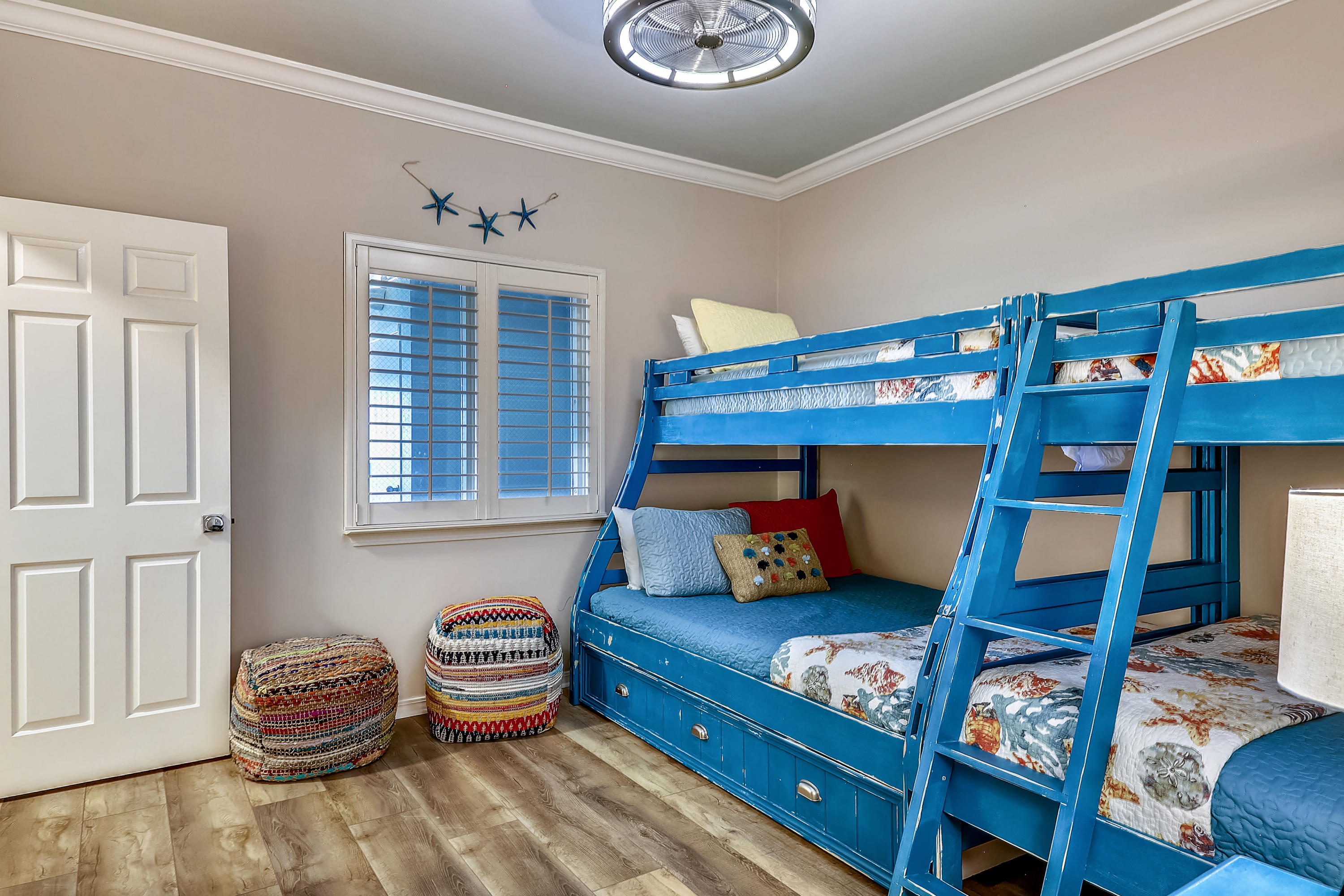 DESTIN TOWERS CONDO - Residential