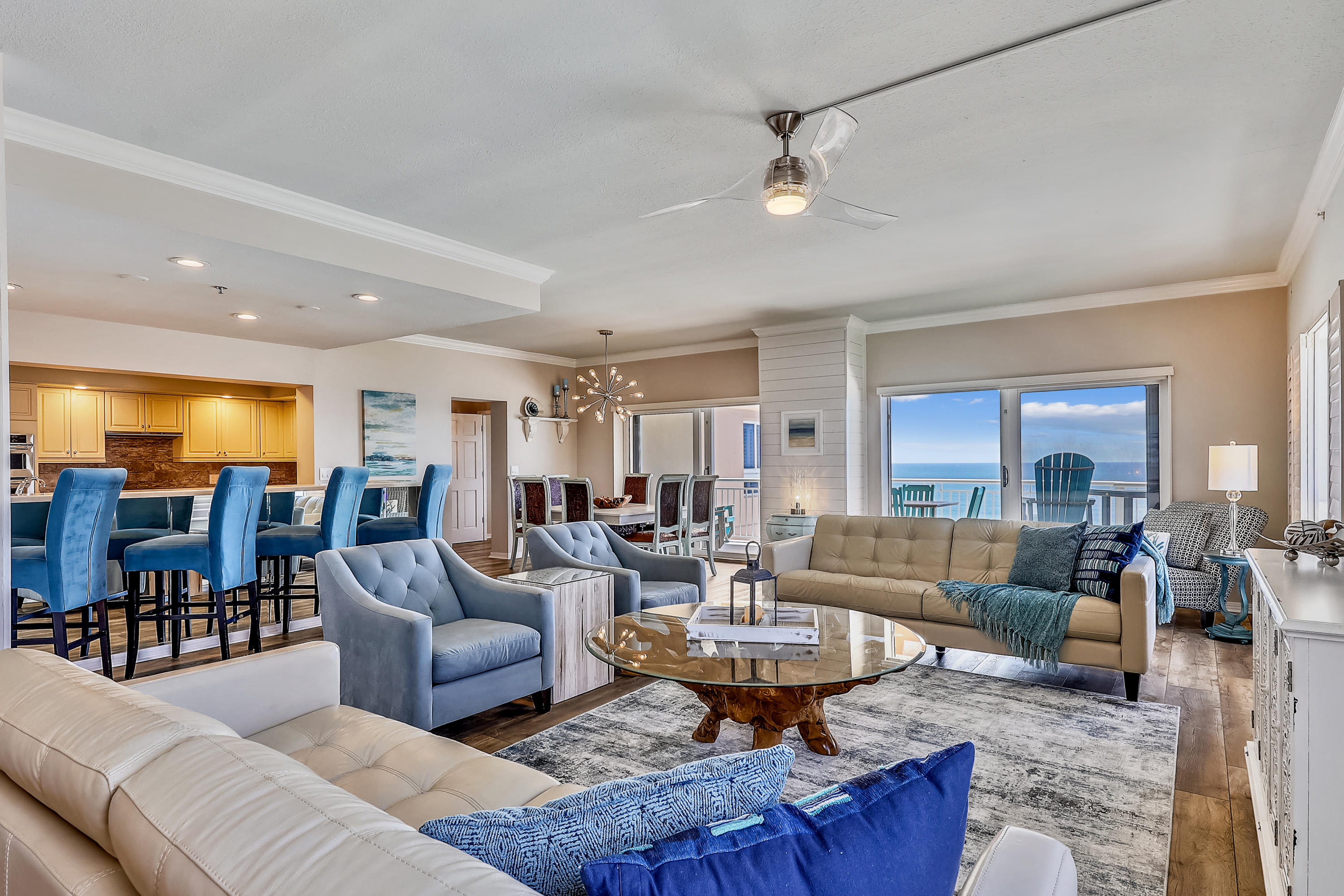 DESTIN TOWERS CONDO - Residential