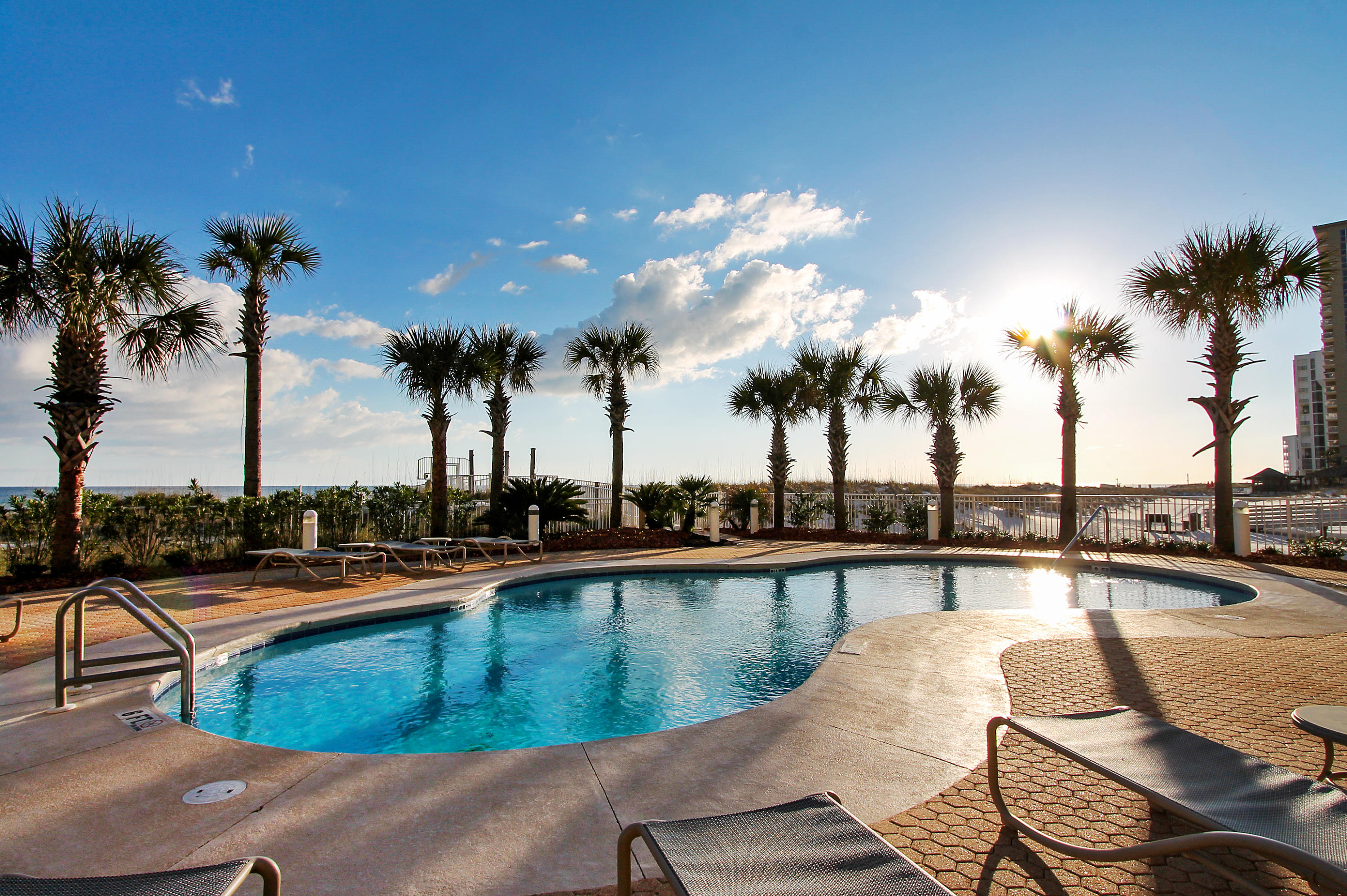 DESTIN TOWERS CONDO - Residential