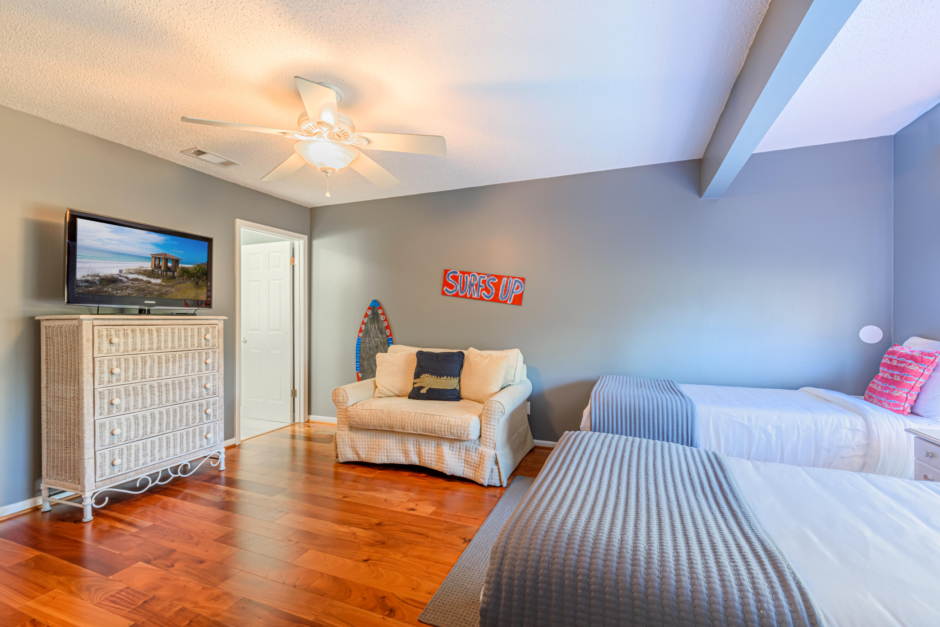 SANDPIPER VILLAGE CONDO - Residential