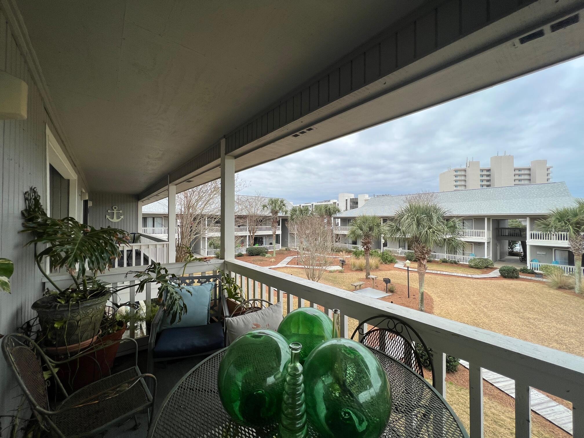 BEACHWOOD VILLAS CONDO - Residential