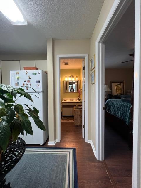 BEACHWOOD VILLAS CONDO - Residential