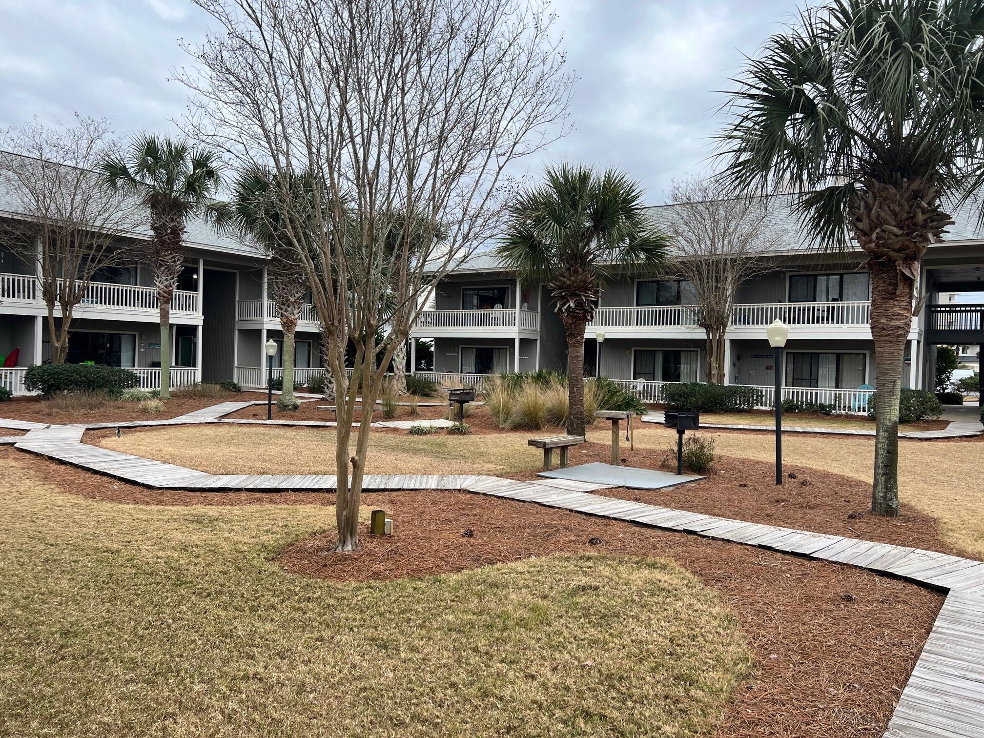 BEACHWOOD VILLAS CONDO - Residential