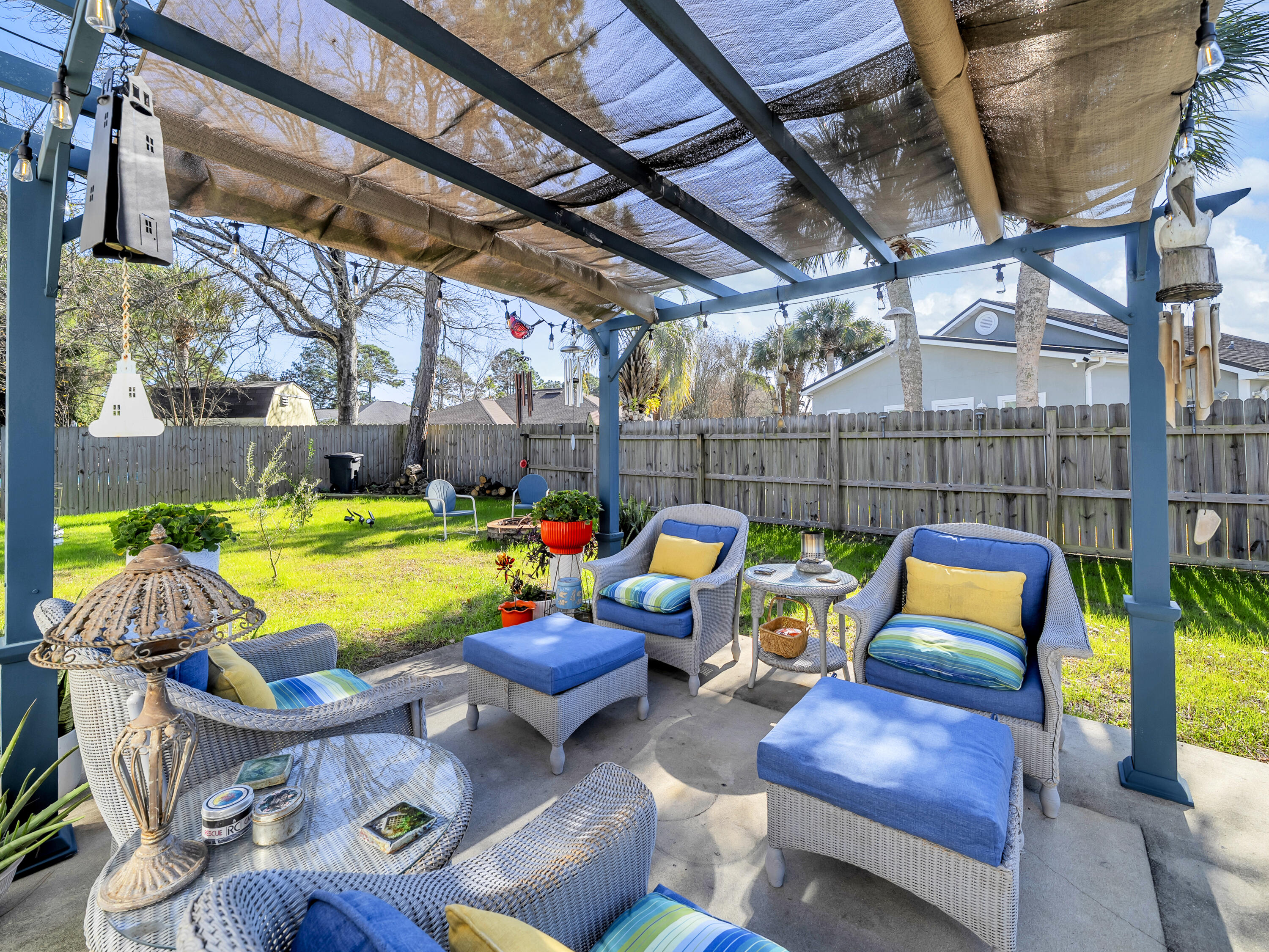 HOLIDAY SHORES ESTATES - Residential