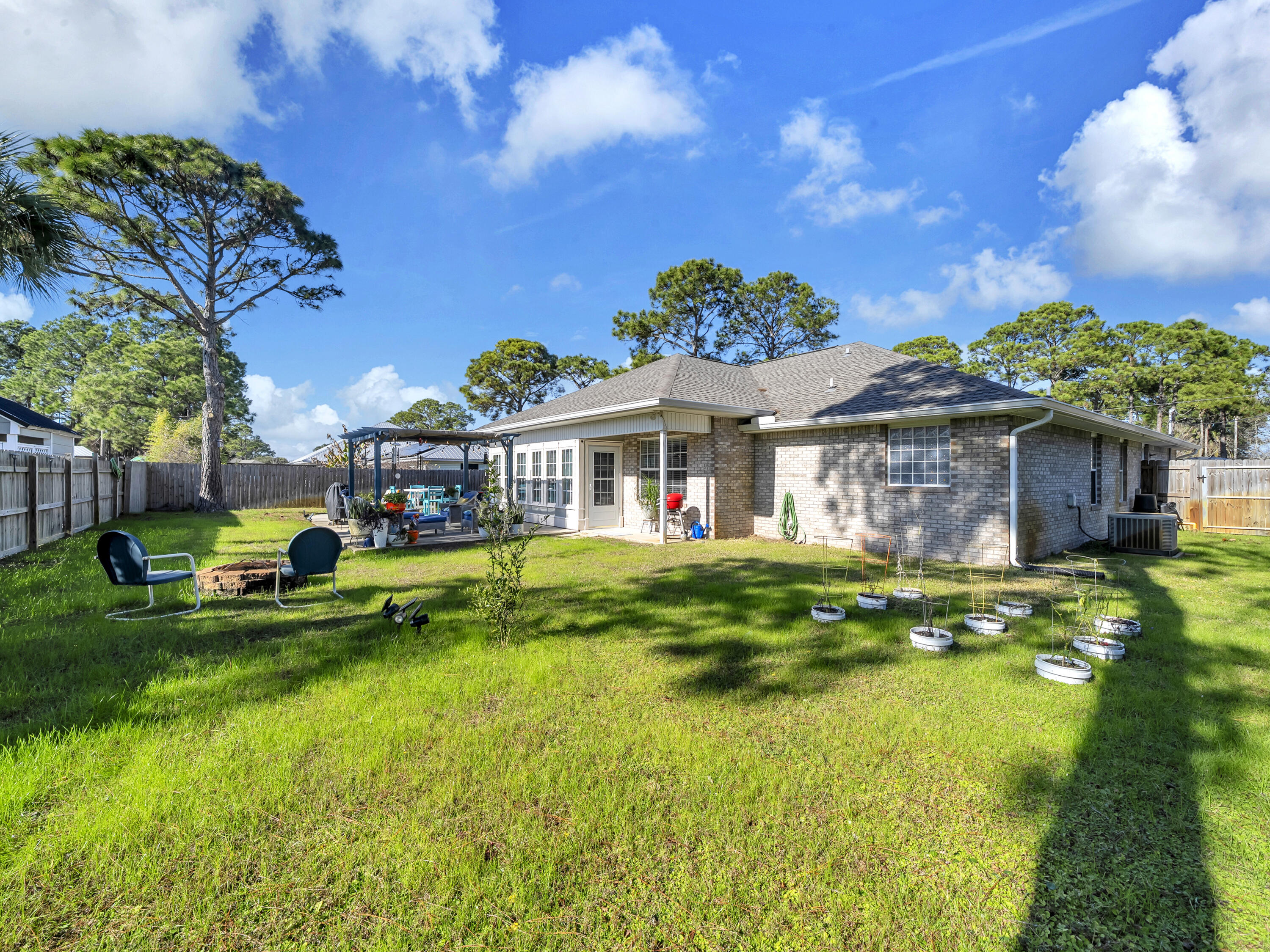 HOLIDAY SHORES ESTATES - Residential