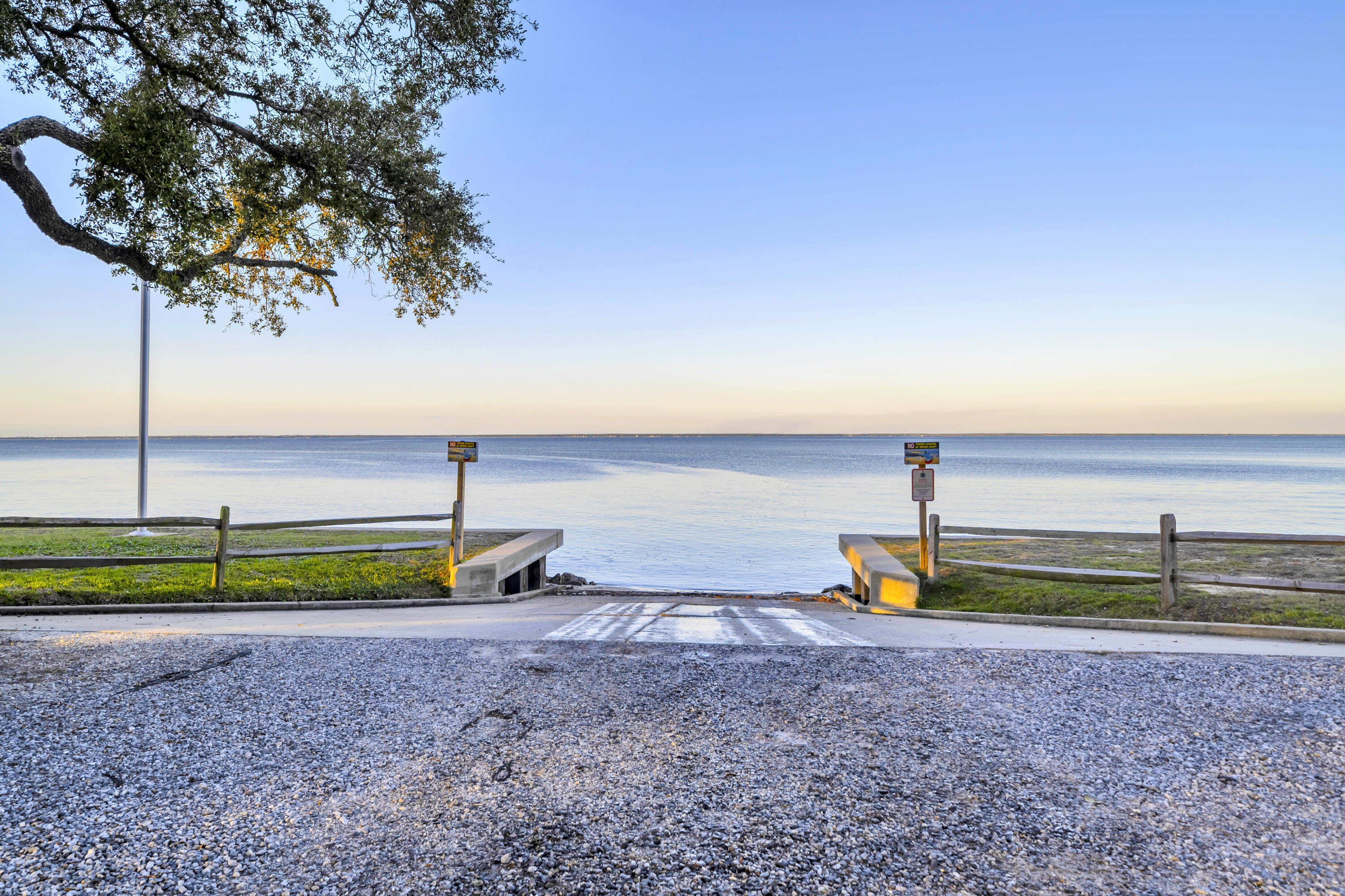 HOLIDAY SHORES ESTATES - Residential