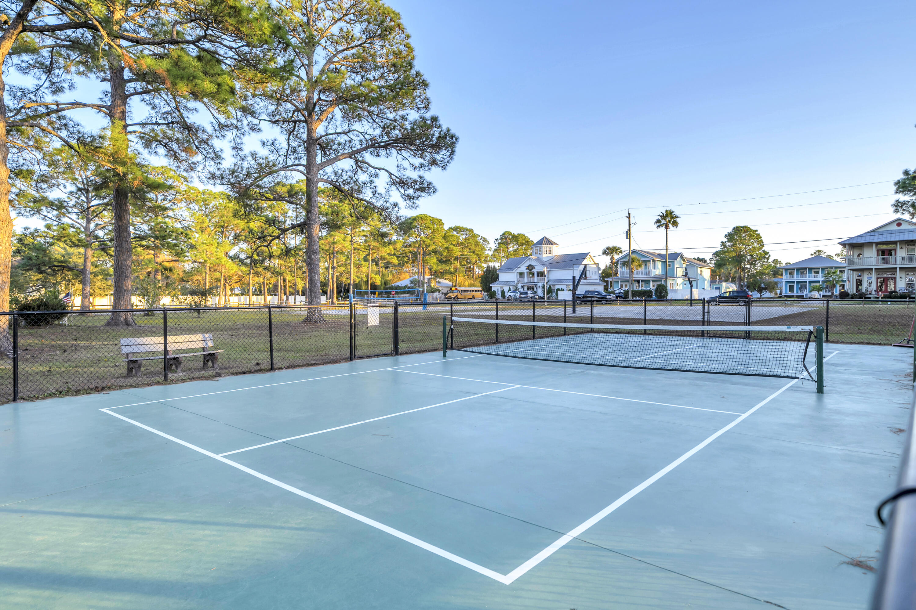 HOLIDAY SHORES ESTATES - Residential