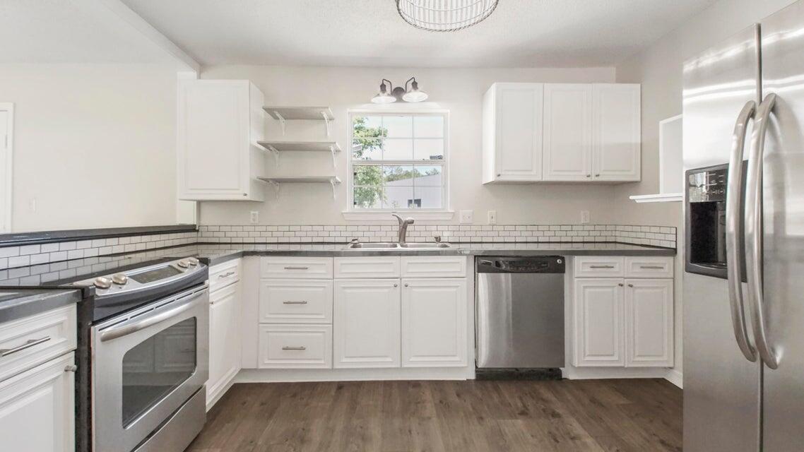 NO RECORDED SUBDIVISION - Residential Lease