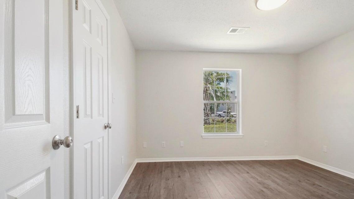 NO RECORDED SUBDIVISION - Residential Lease