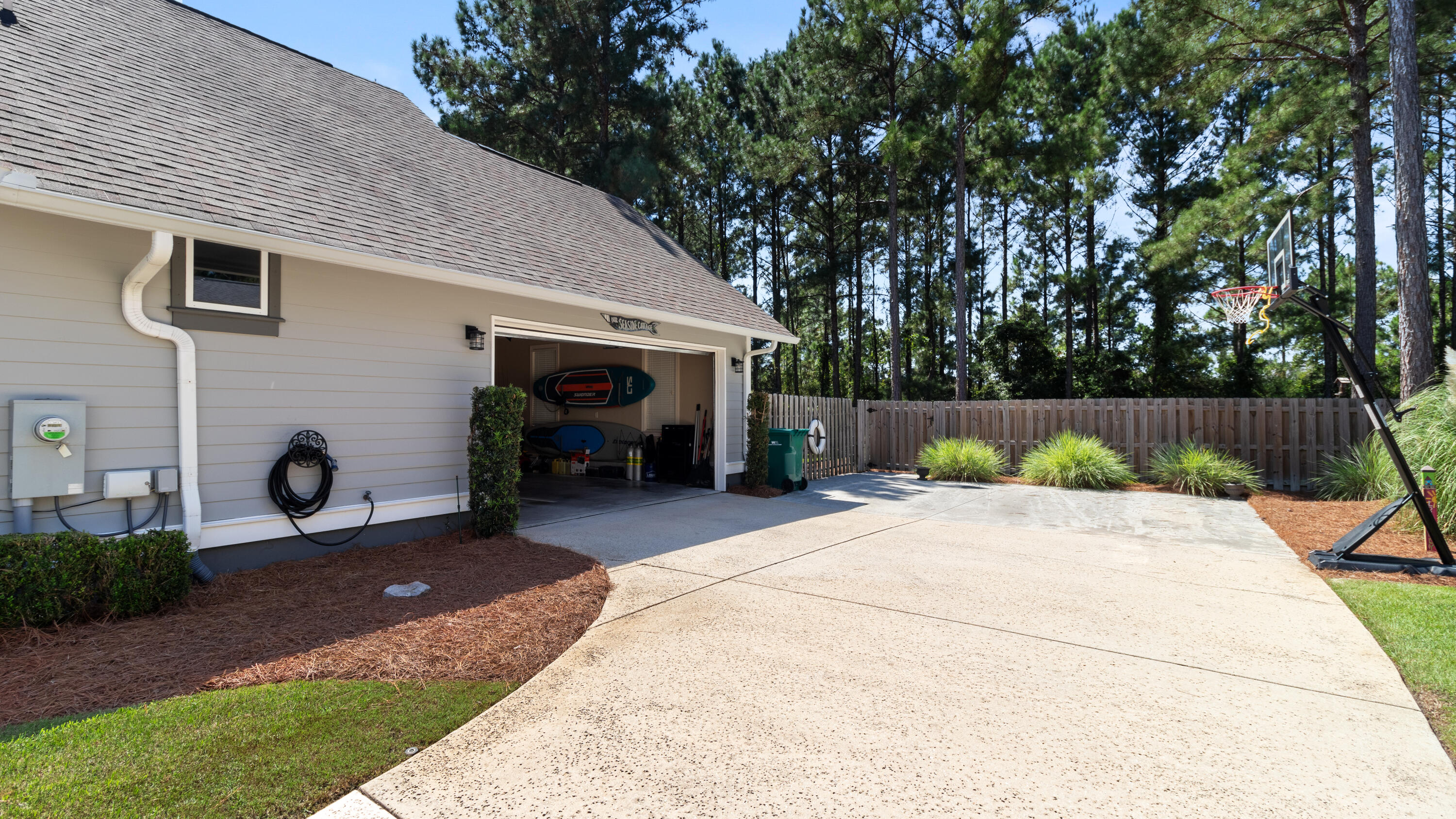 HAMMOCK BAY - Residential