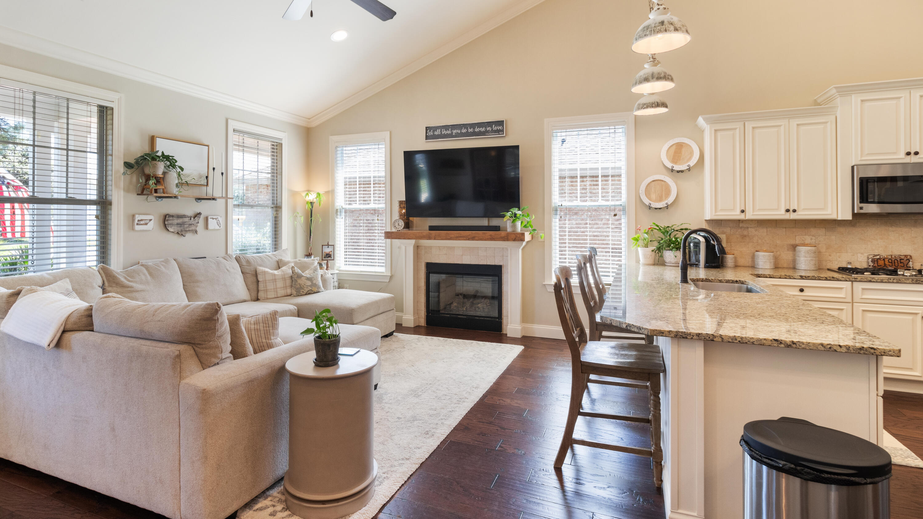 HAMMOCK BAY - Residential