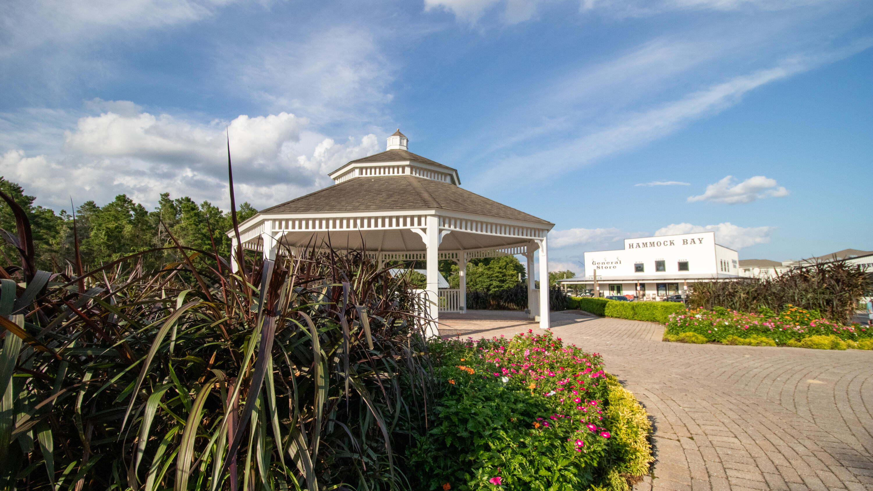 HAMMOCK BAY - Residential