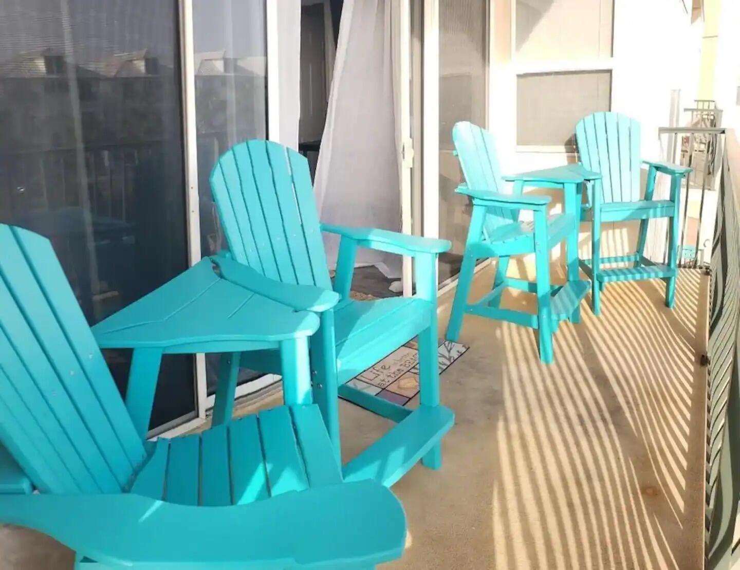 EMERALD WATERS - Residential