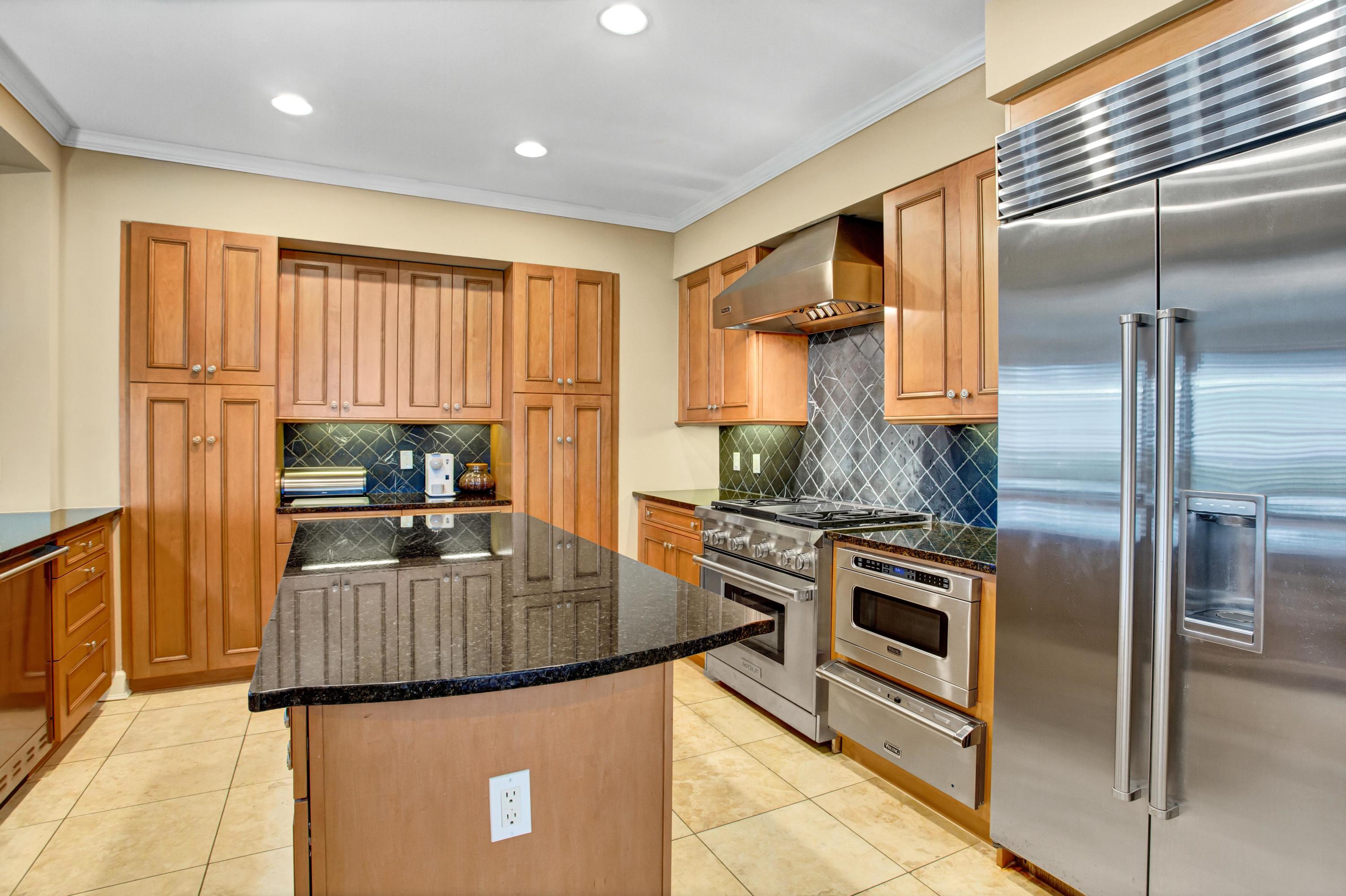 ONE WATER PLACE - Residential