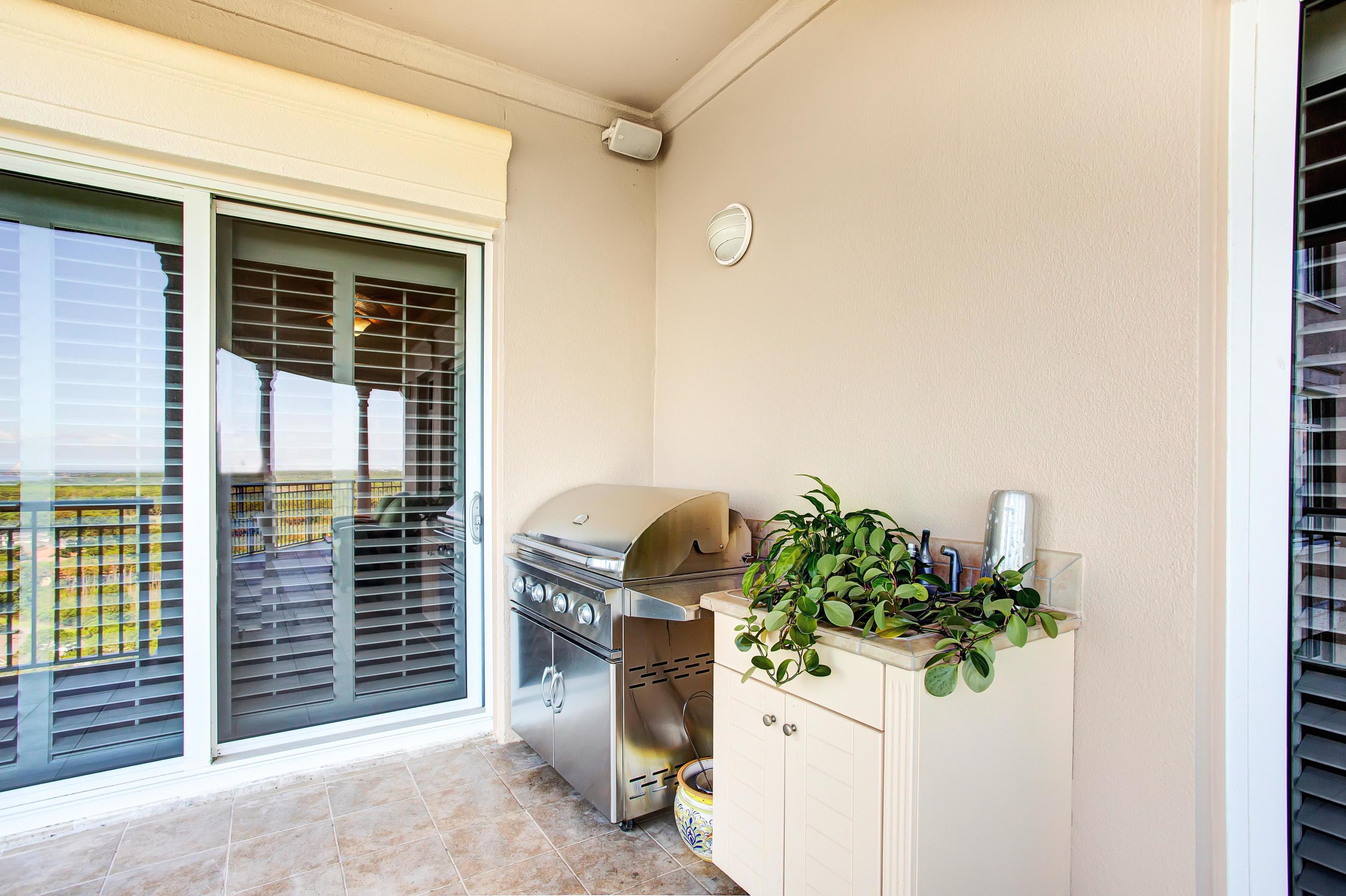 ONE WATER PLACE - Residential