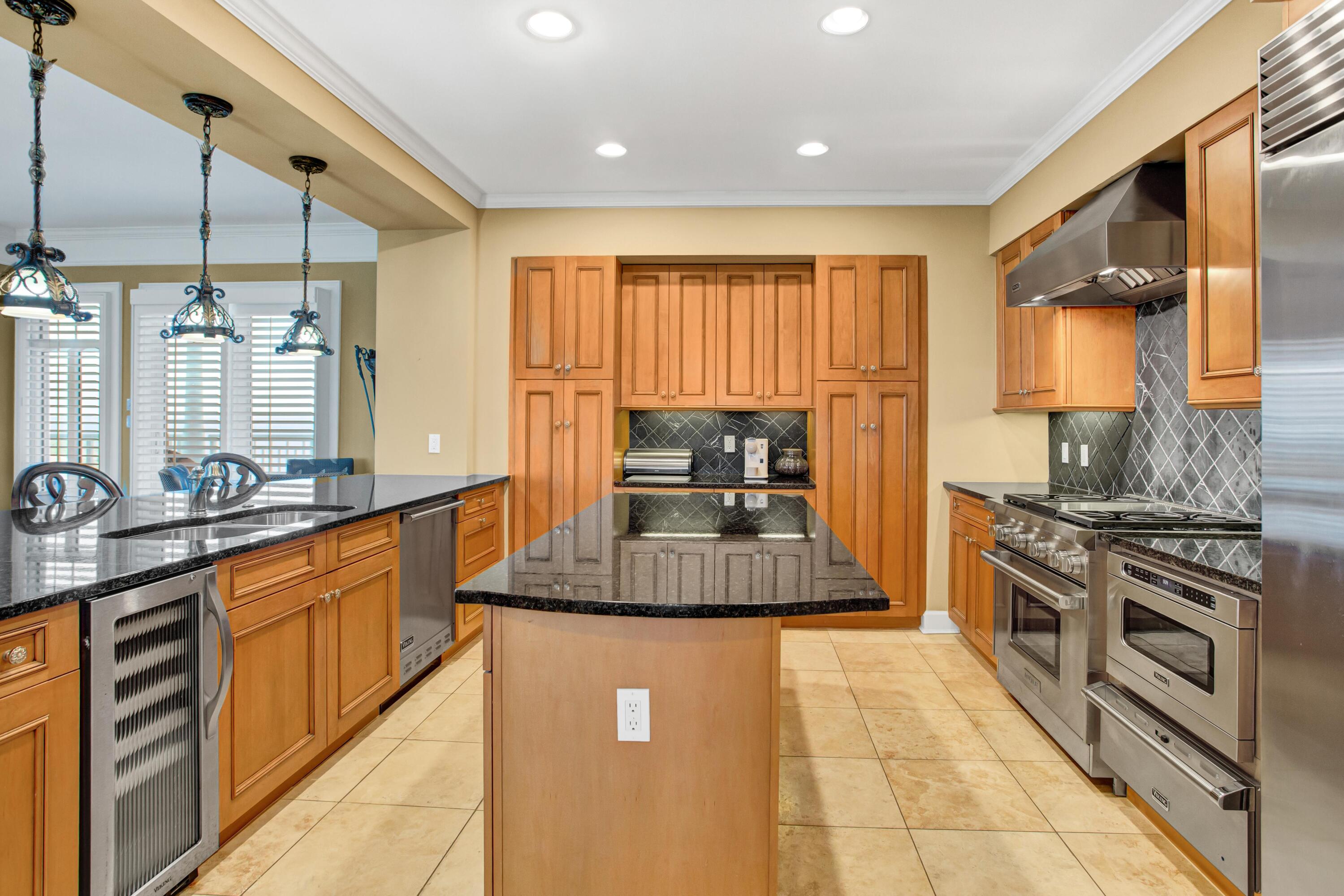 ONE WATER PLACE - Residential