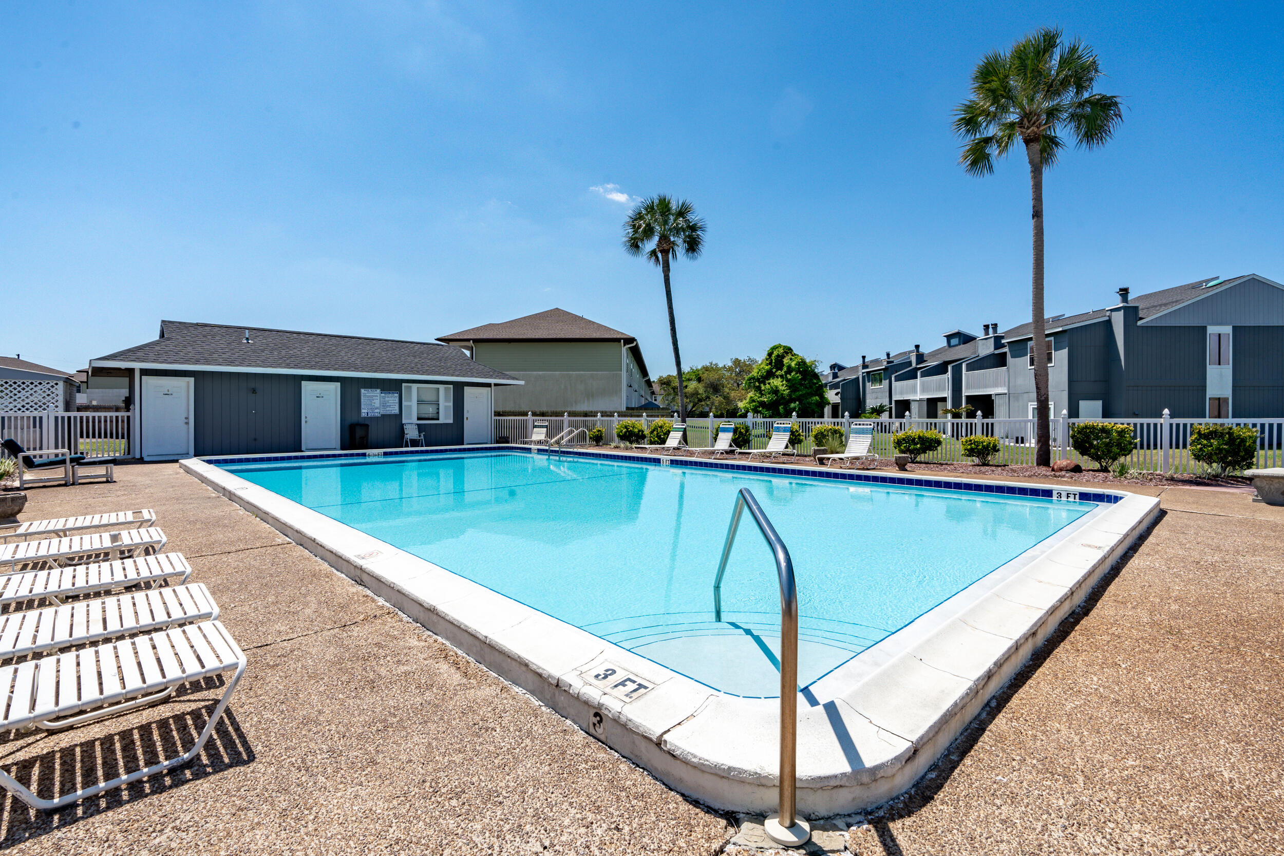 DESTIN RACQUET CLUB T/H - Residential