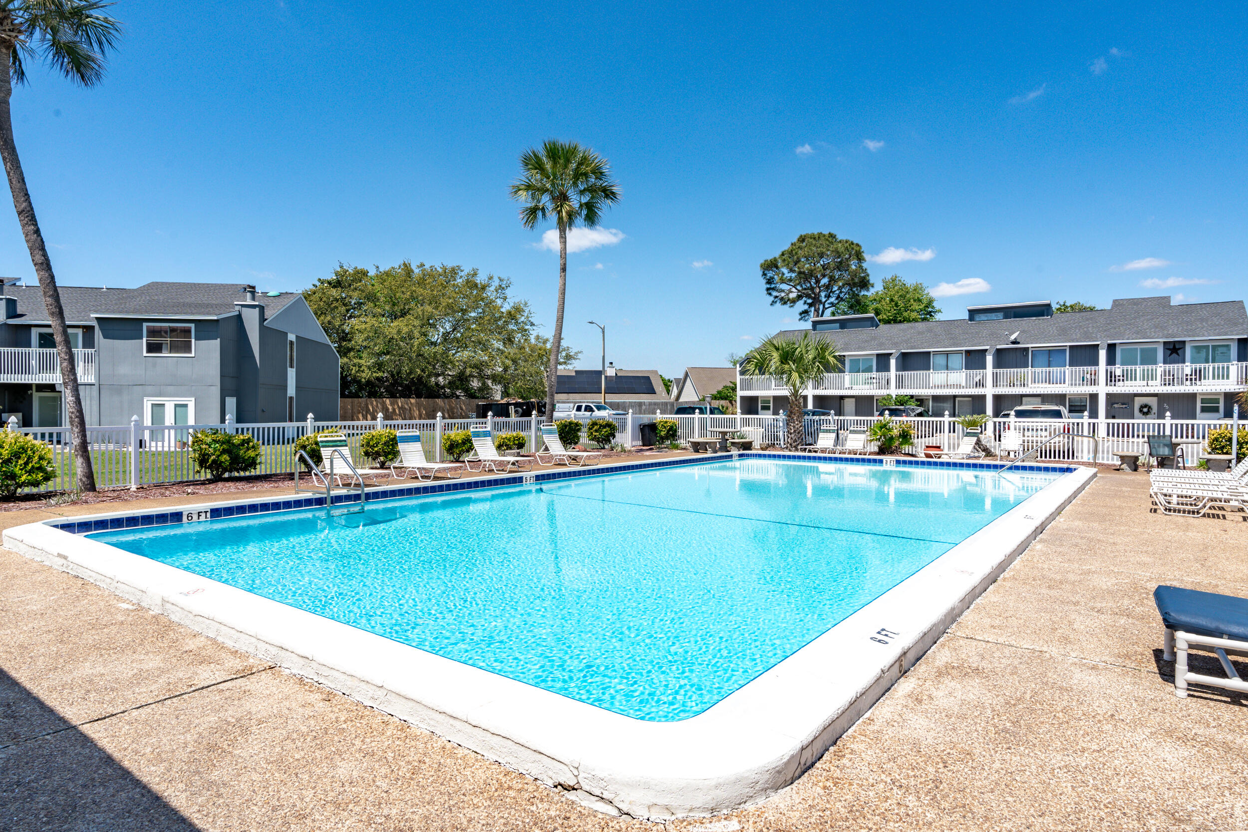 DESTIN RACQUET CLUB T/H - Residential