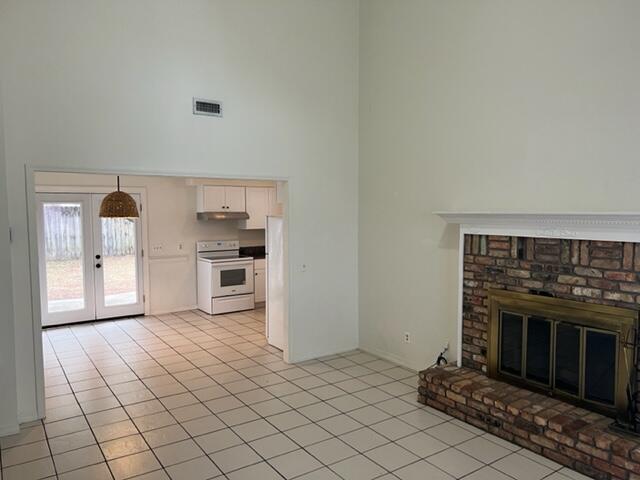 This cozy abode features two spacious bedrooms and two full baths, perfectly designed to offer comfort and relaxation. The inviting living room, accented by a beautiful fireplace, provides a warm ambiance, perfect for creating memorable moments. Each bedroom is a haven of peace, designed to ensure restful nights and energizing mornings. The full baths are stylishly appointed, offering a spa-like experience to invigorate your senses. The home's thoughtful layout maximizes every inch of space, ensuring functionality and style coexist harmoniously. Located in the vibrant community of Fort Walton Beach, this property offers easy access to local amenities and sun-kissed beaches. Cats and small dogs (25lbs) dogs accepted with $350 pet fee per pet (yard is not fully fenced). Residents are enrolled in the Coastal Realty Services Resident Benefits Package (RBP), which includes renters insurance, HVAC air filter delivery, a resident rewards program, and more!
Please contact the office (not the listing agent below) directly at 850.244.2100 for additional information. Showings can be scheduled via the website www.CoastalRealtyServices.com. Prior to us processing an application on a rental property, we do require the rental to be viewed by the applicant or a representative of the applicant.