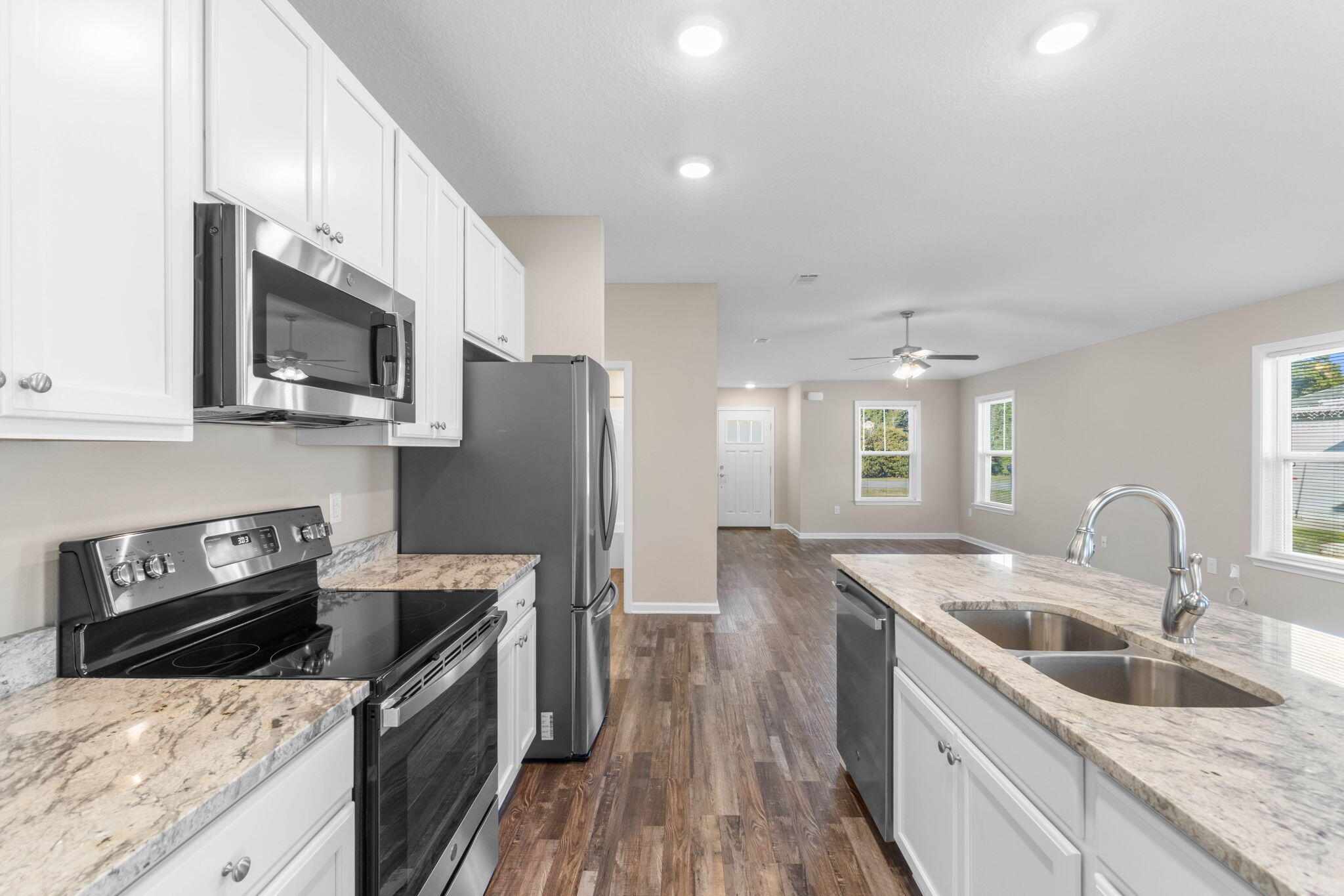 OAKDALE MINI FARMS - Residential