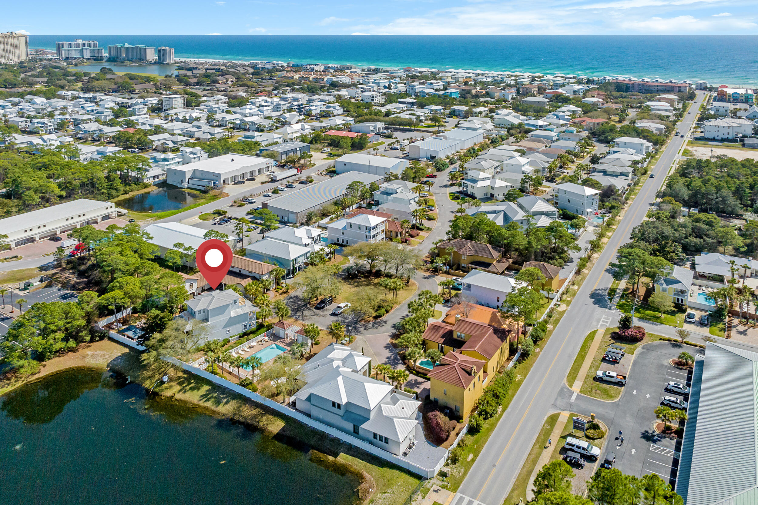 EMERALD WATERS - Residential
