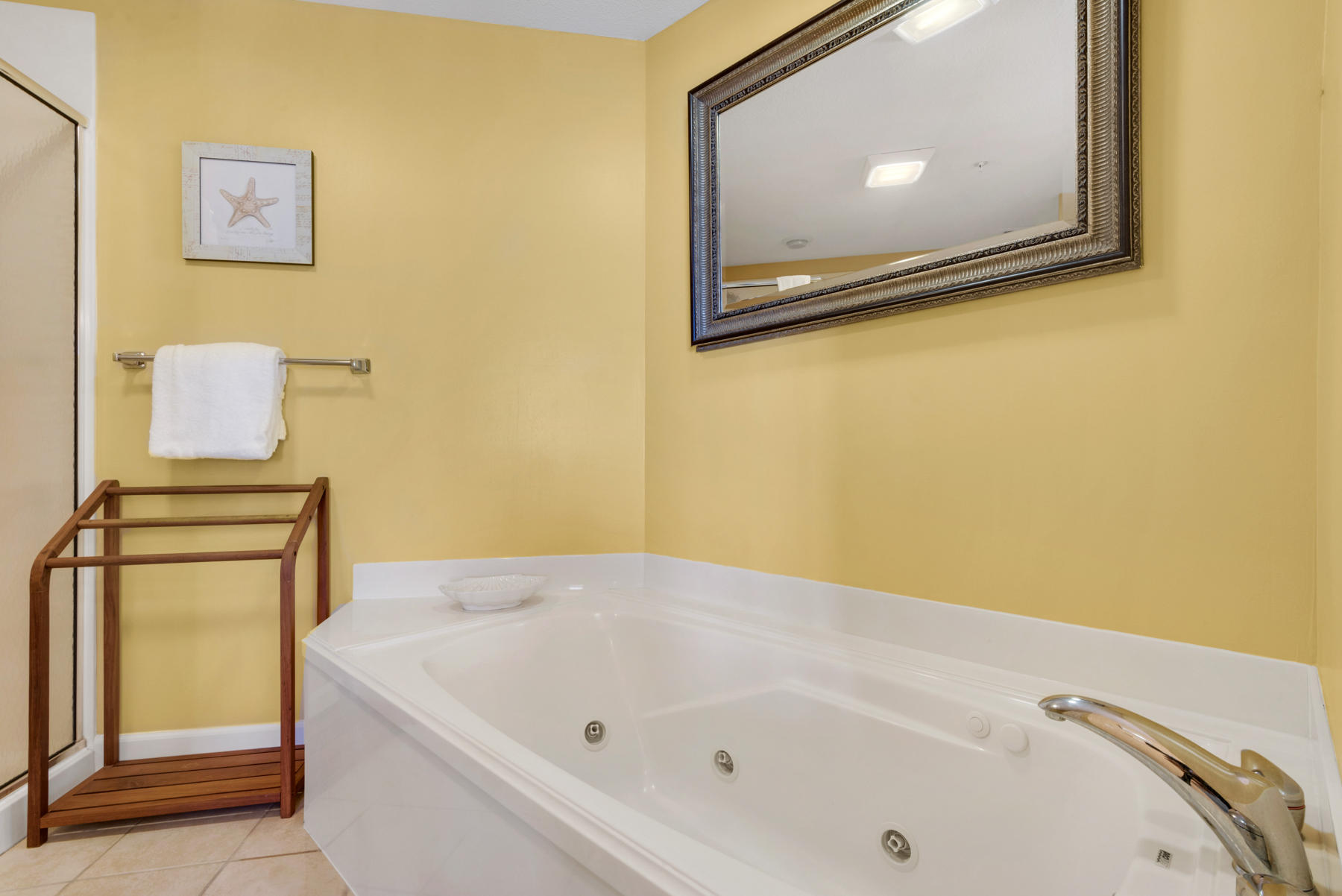 SOUTH BEACH CONDOMINIUM - Residential