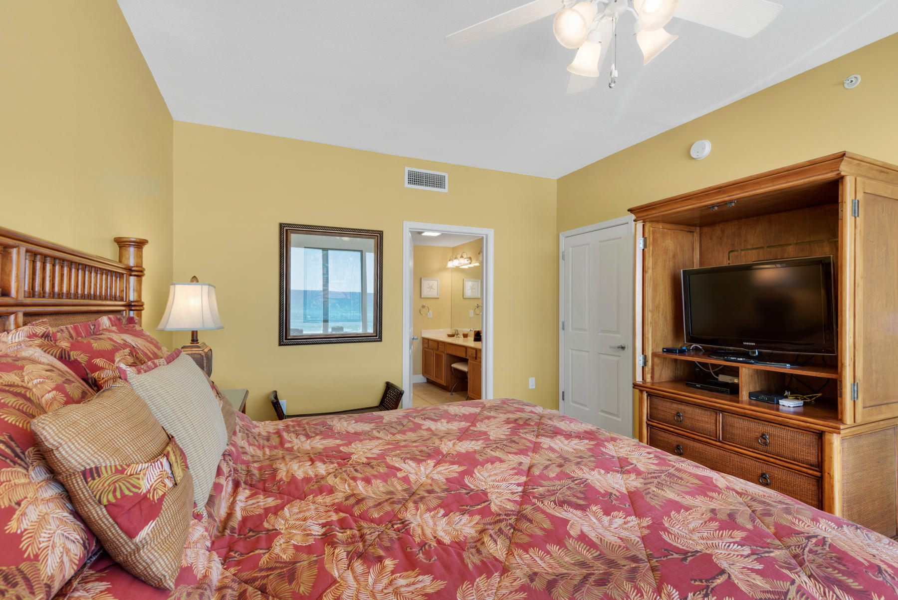 SOUTH BEACH CONDOMINIUM - Residential