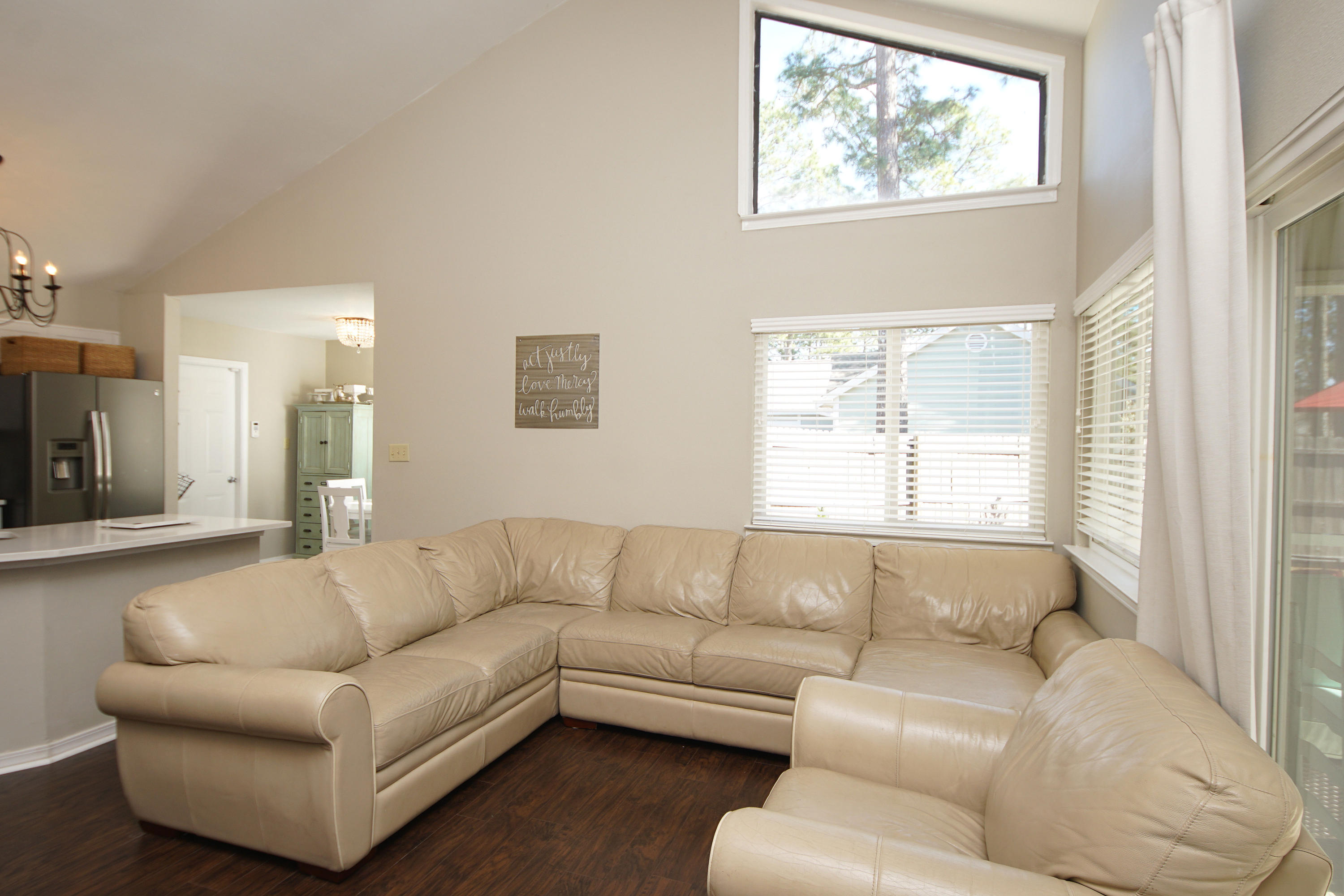 HOLLEY BY THE SEA - Residential