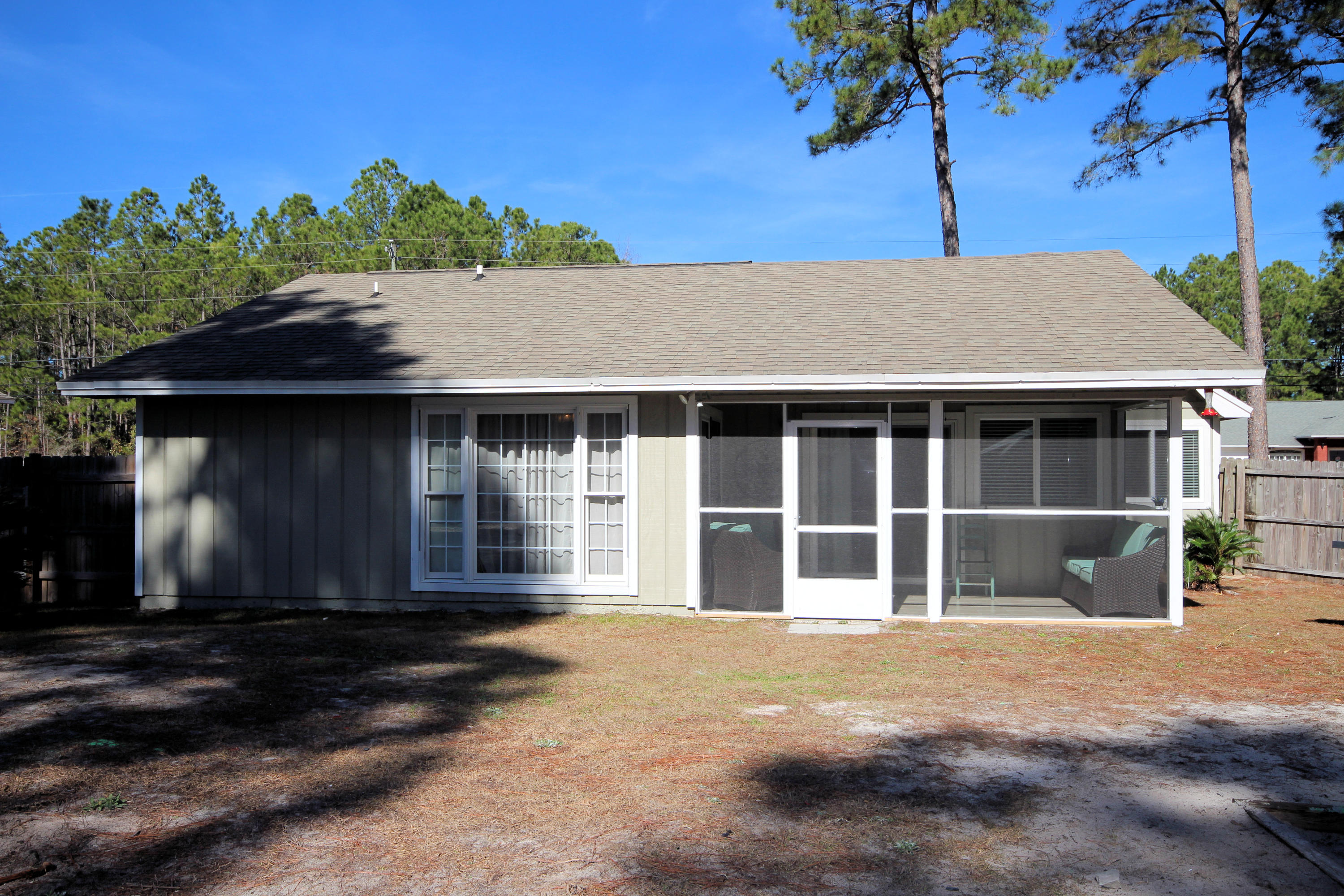 HOLLEY BY THE SEA - Residential