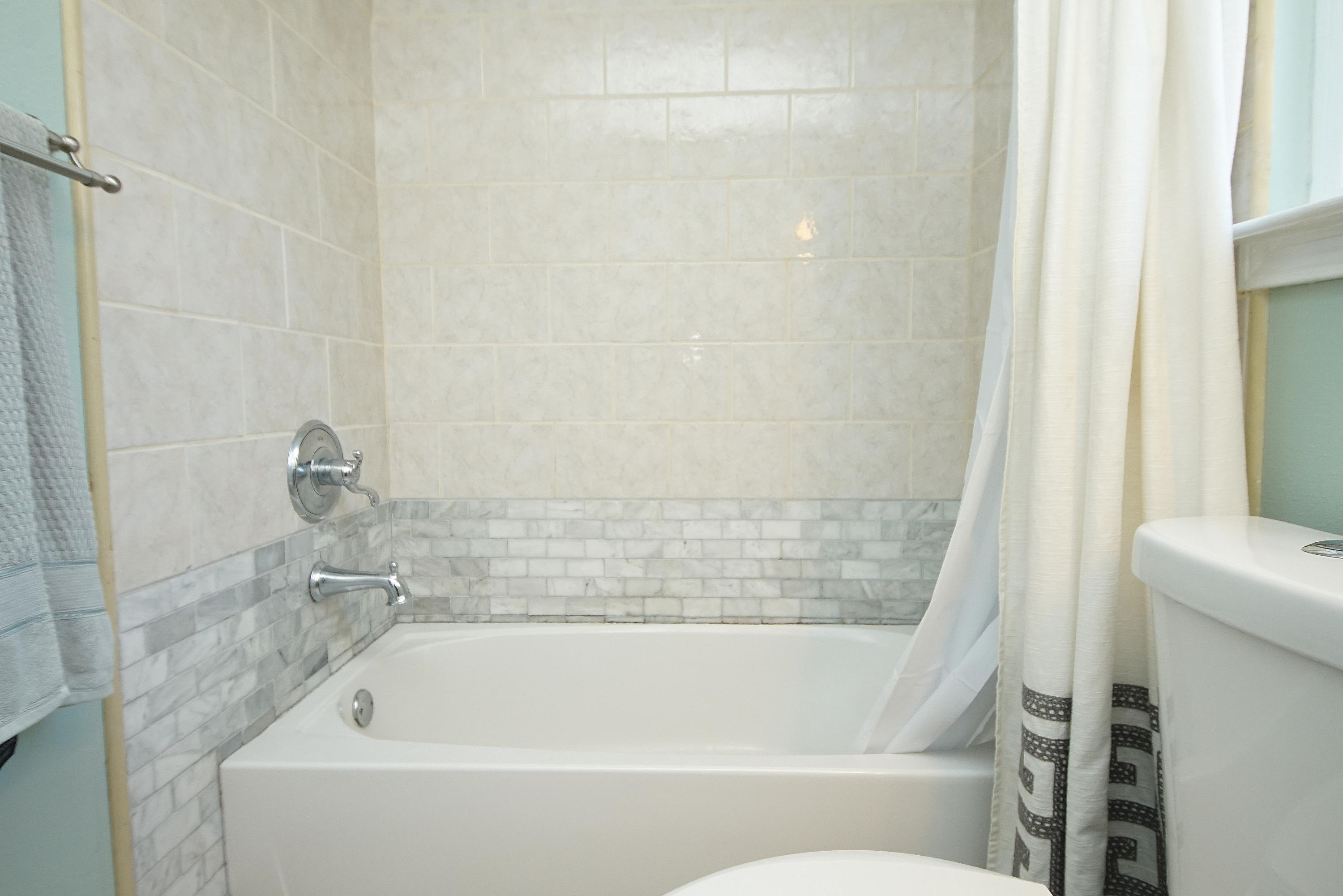 HOLLEY BY THE SEA - Residential