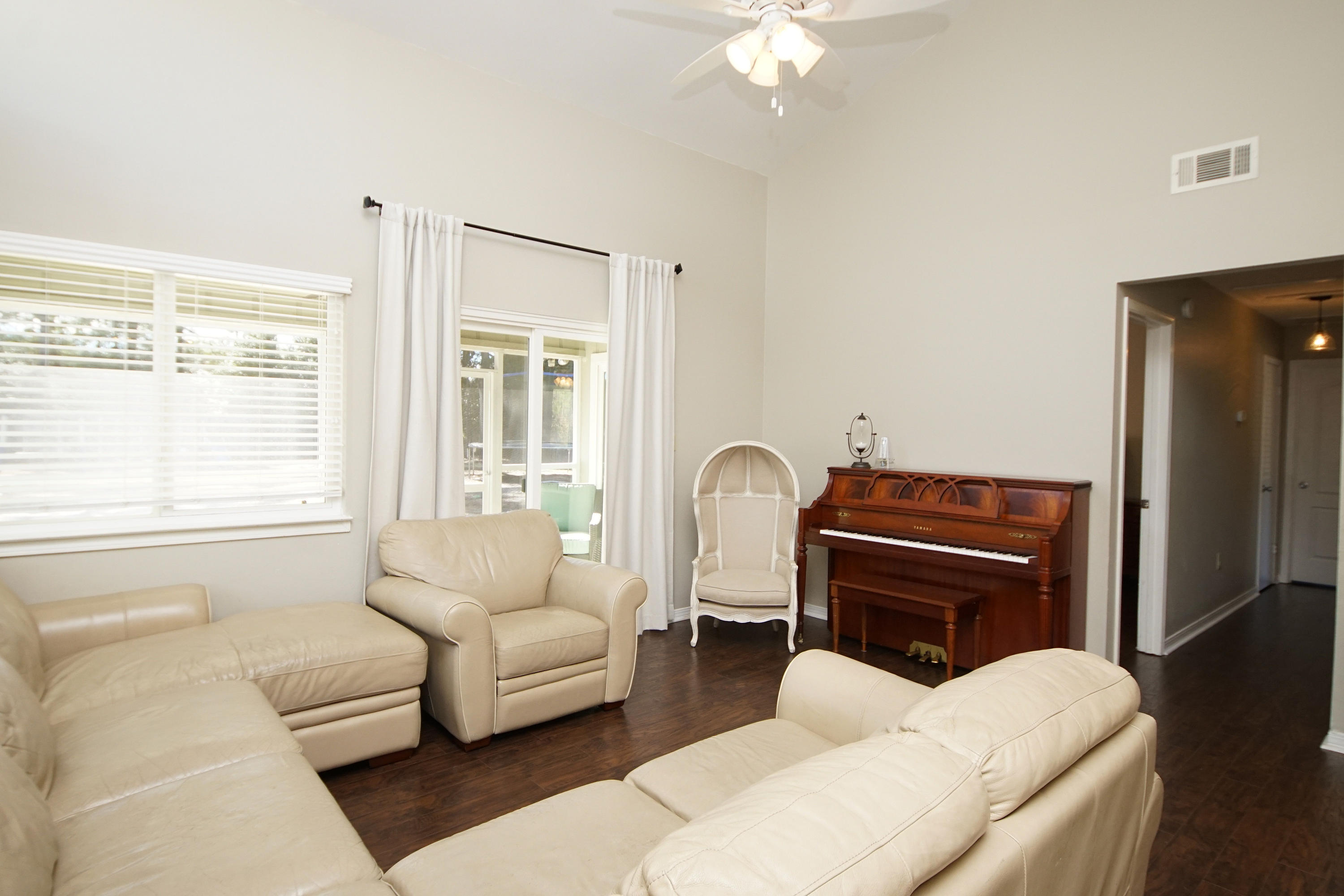 HOLLEY BY THE SEA - Residential