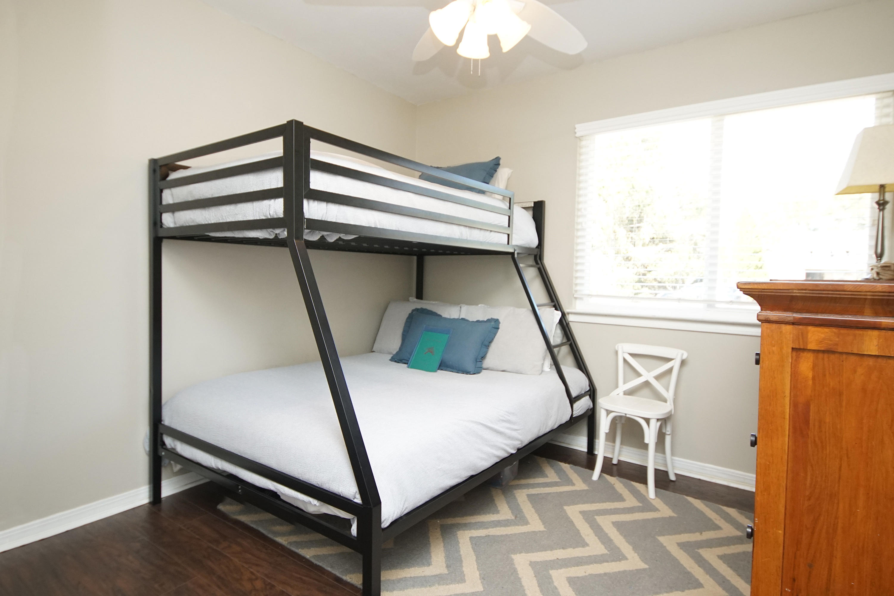 HOLLEY BY THE SEA - Residential