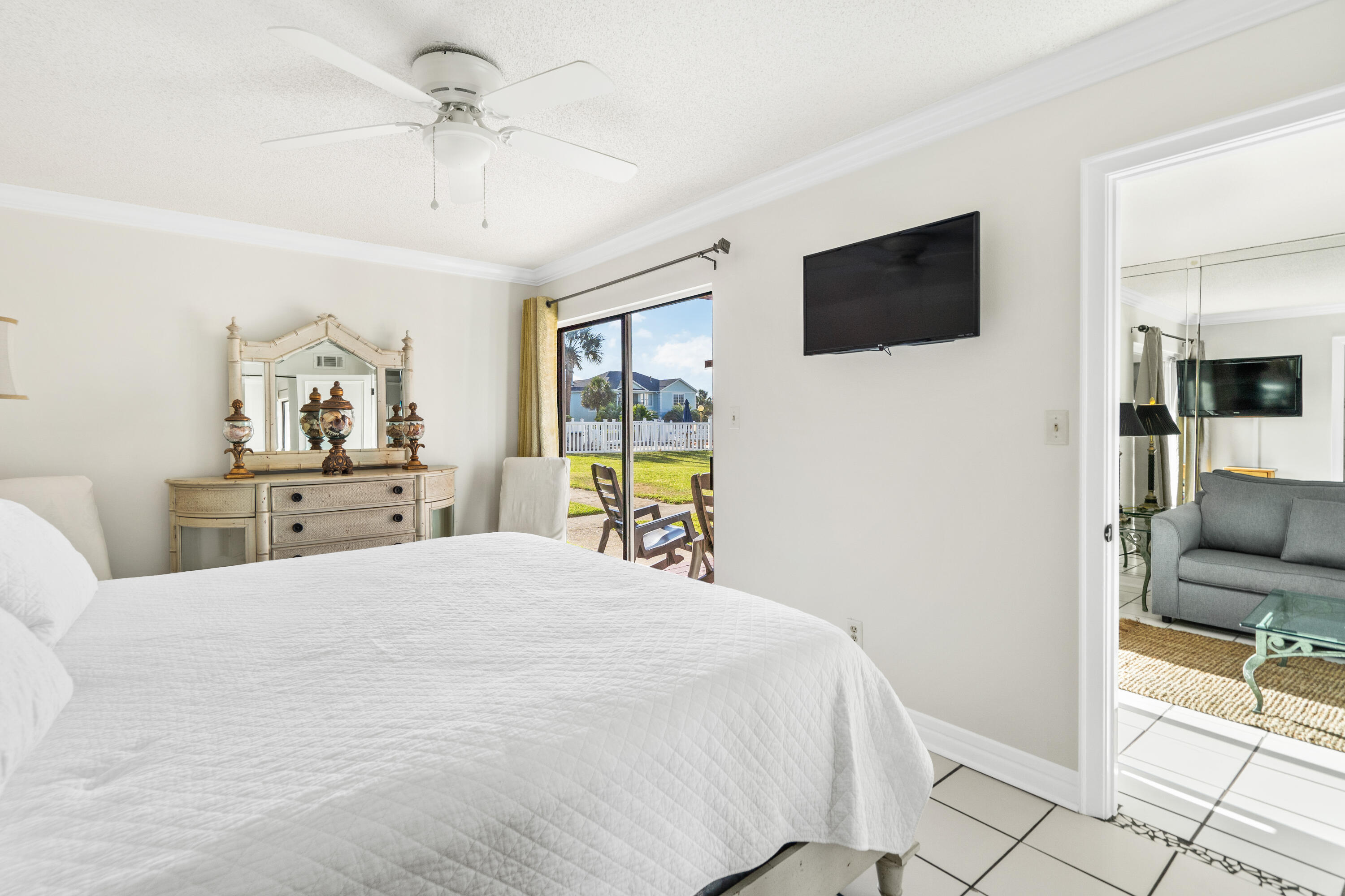 TRADEWIND CONDOS - Residential