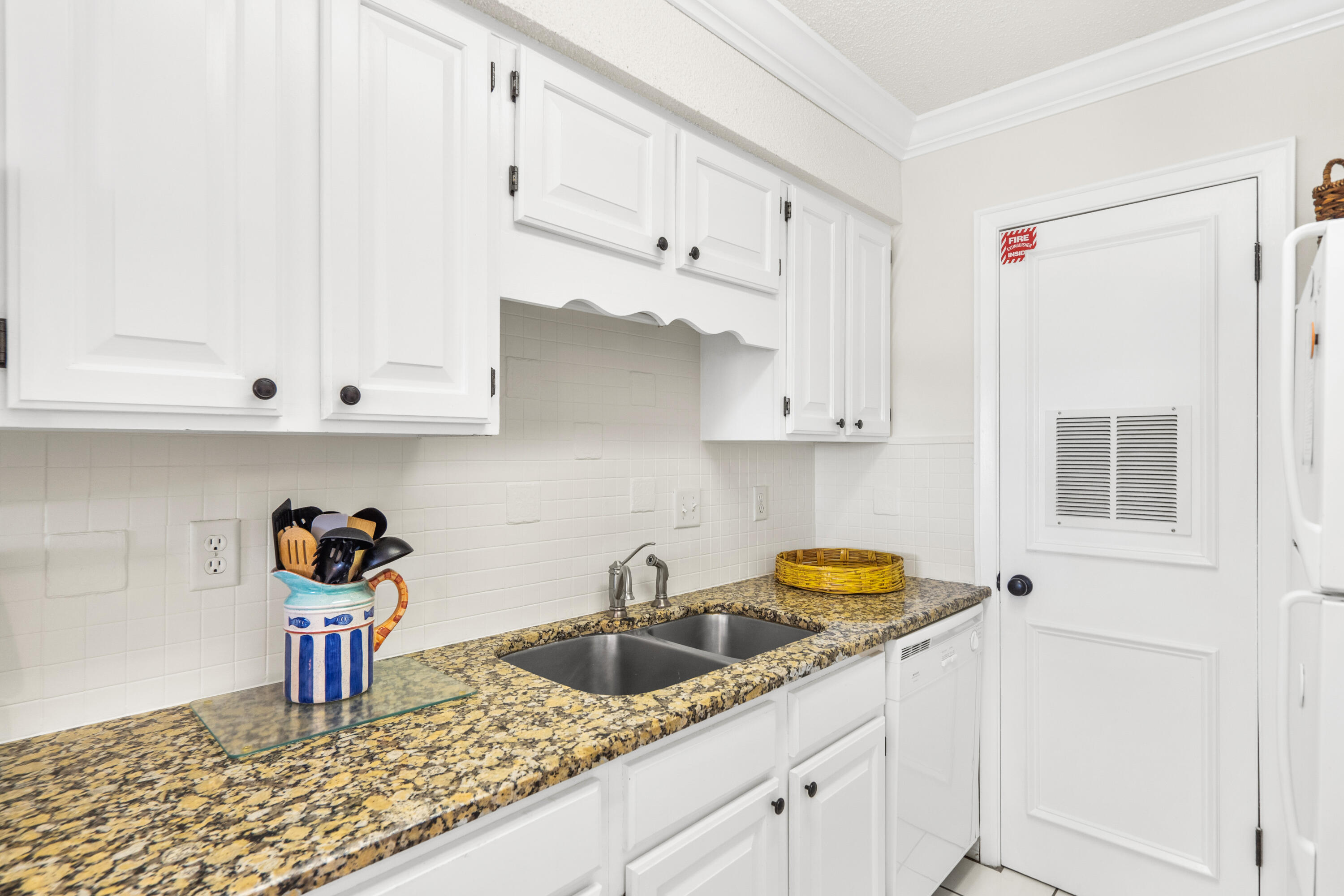 TRADEWIND CONDOS - Residential