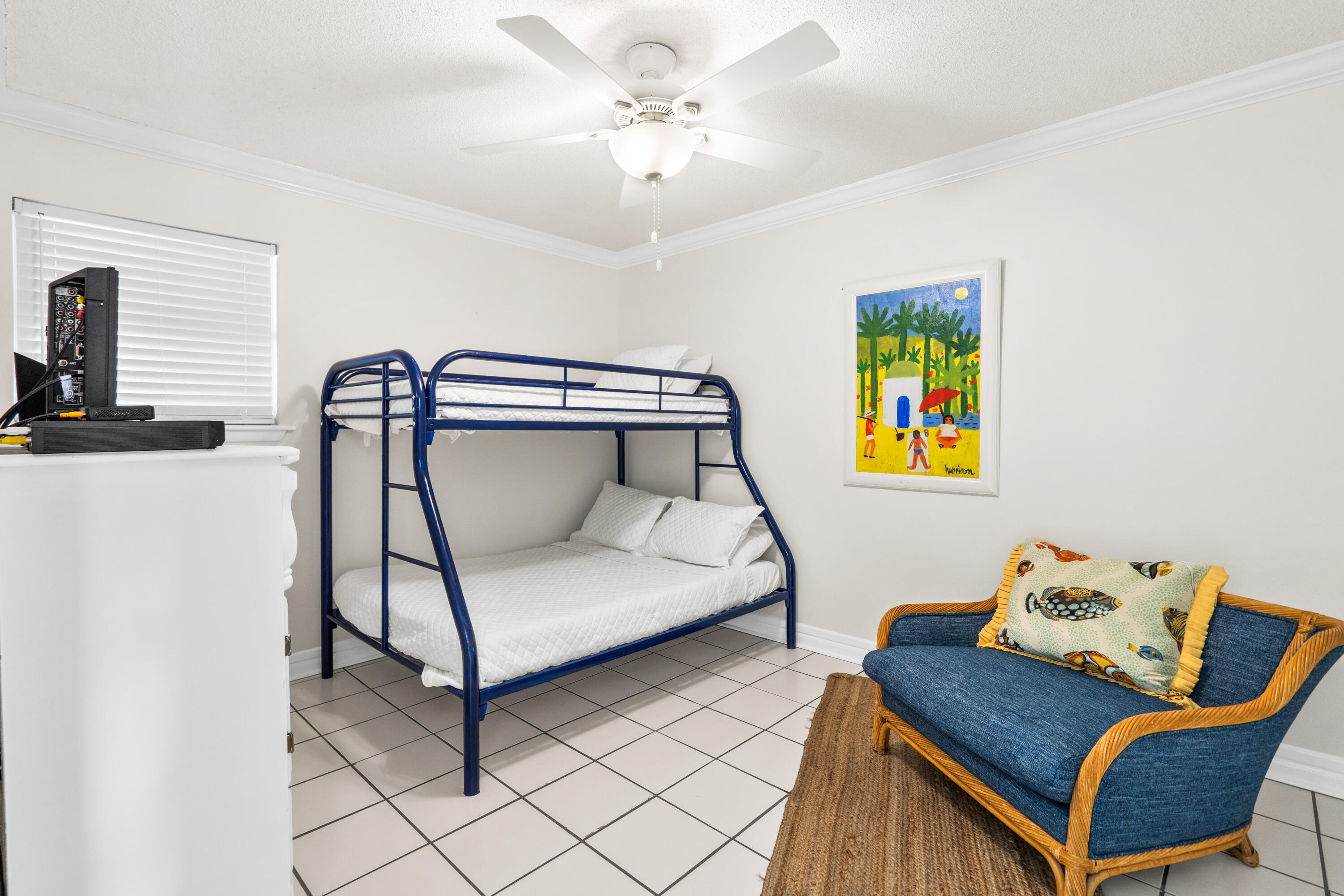 TRADEWIND CONDOS - Residential