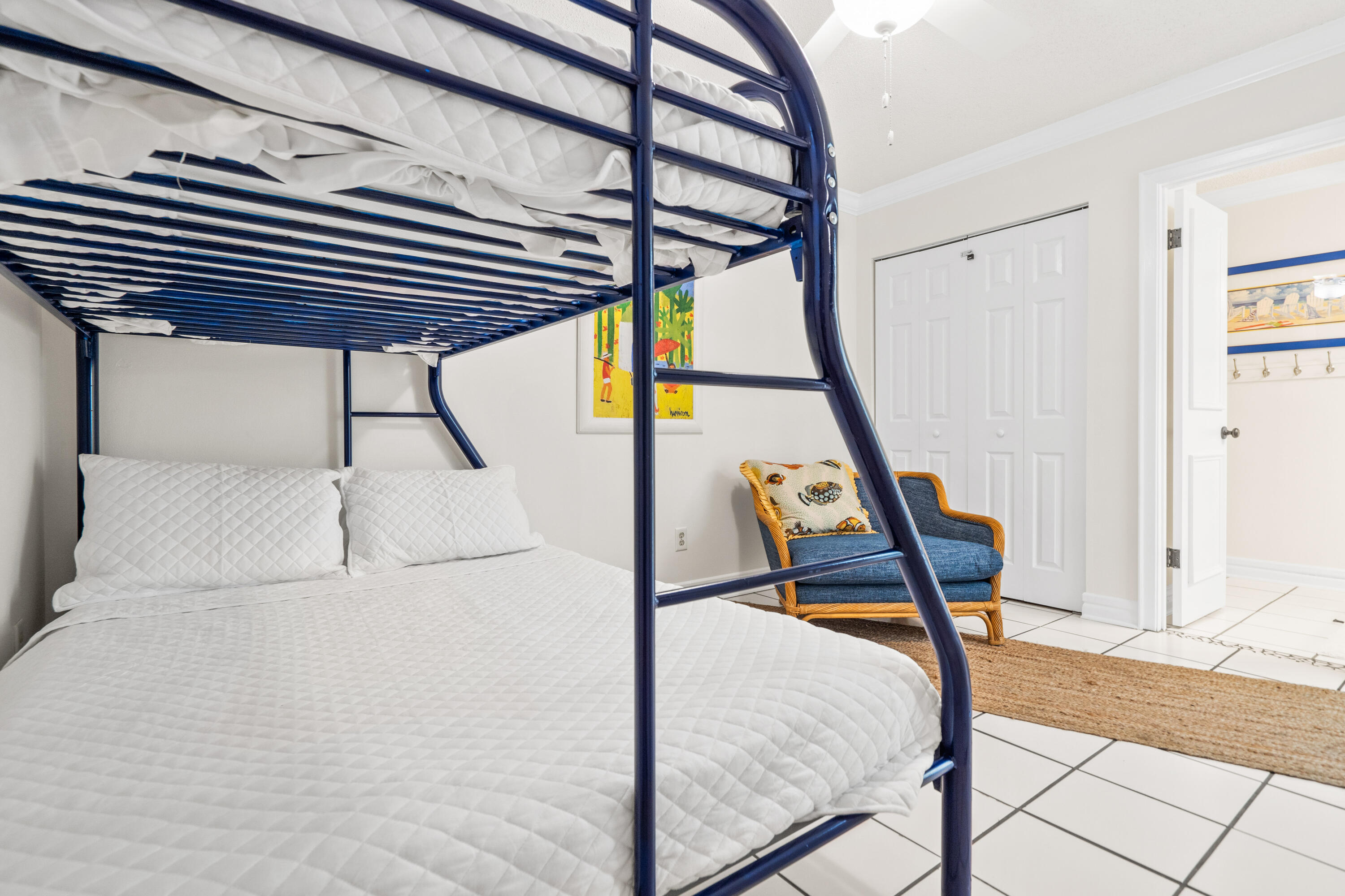 TRADEWIND CONDOS - Residential