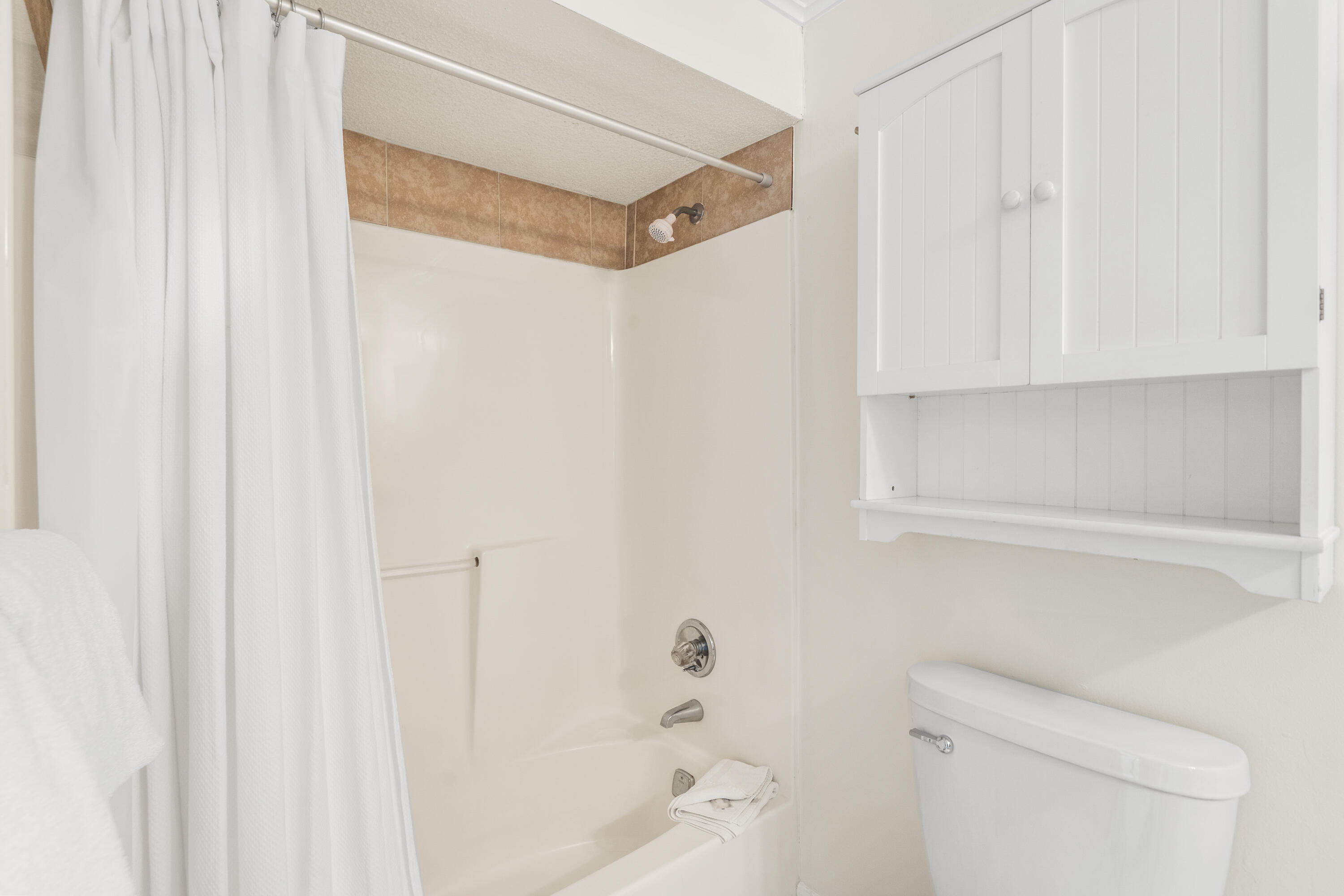 TRADEWIND CONDOS - Residential